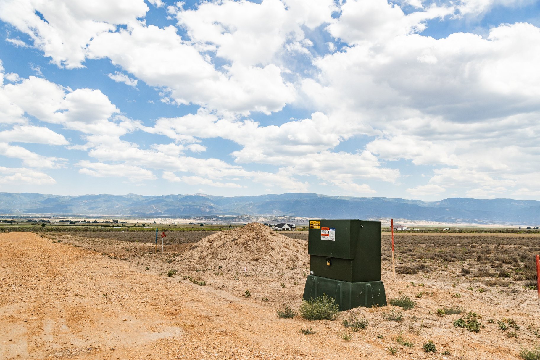  8.5-Acre Lots, No HOA, Stunning Horseshoe Mountain Views - 物件實景