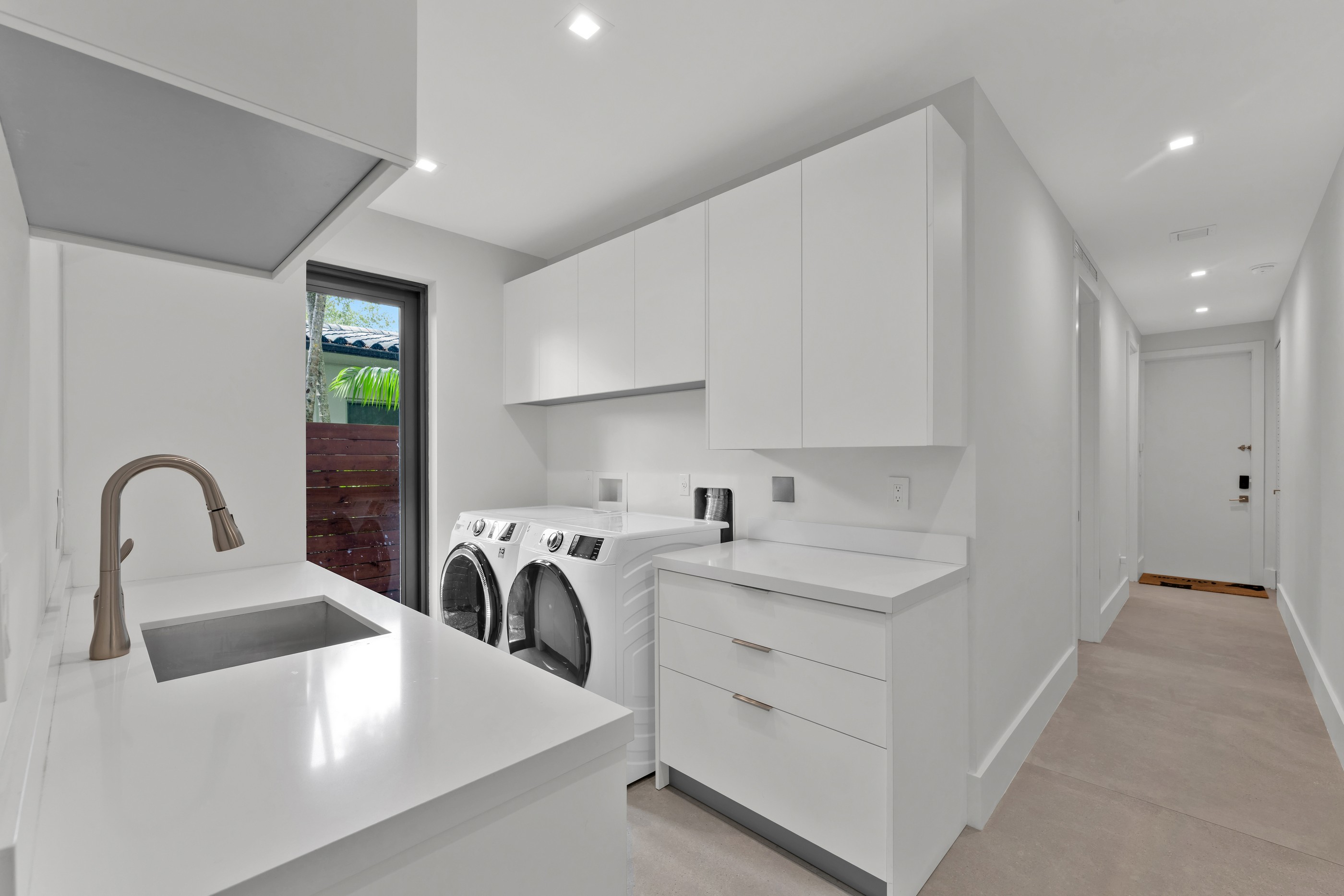  10 Samana Dr, Miami, FL, 33133 - 物件實景