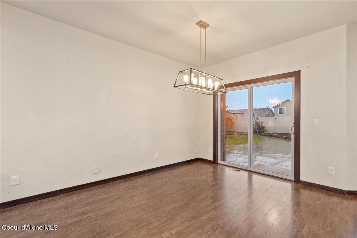 Coeur D'alene, Idaho, 83815, United States, 4 Bedrooms Bedrooms, ,2 BathroomsBathrooms,Residential,For Sale,1989025