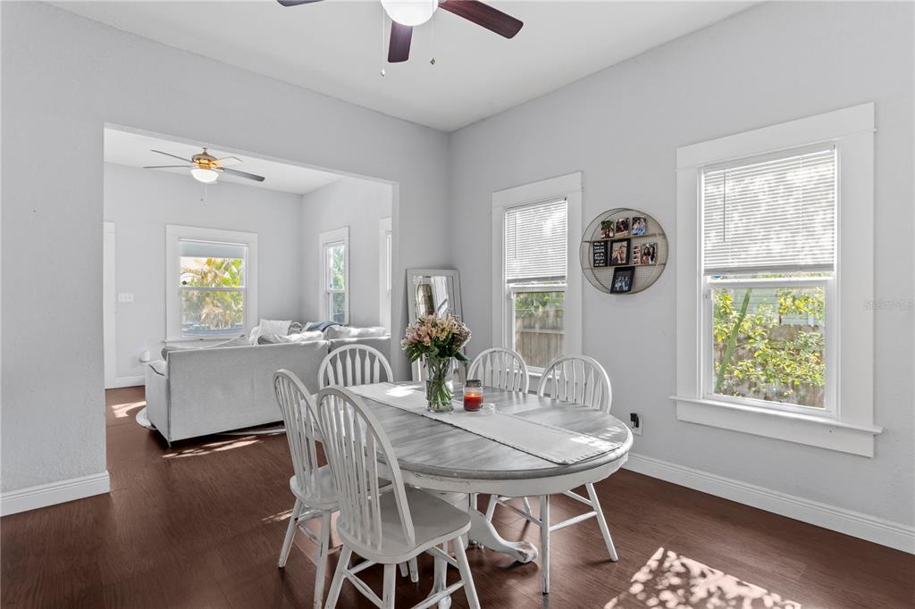 Tampa, Florida, 33602, United States, 3 Bedrooms Bedrooms, ,2 BathroomsBathrooms,Residential,For Sale,1785595
