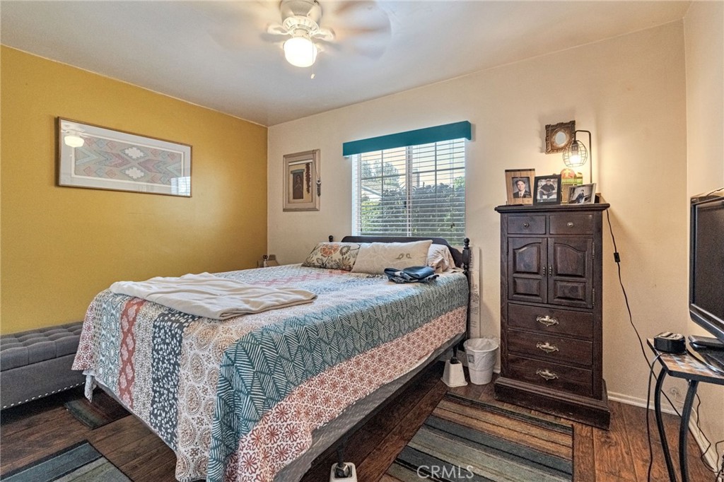 Van Nuys, California, 91406, United States, 4 Bedrooms Bedrooms, ,1 BathroomBathrooms,Residential,For Sale,1982860