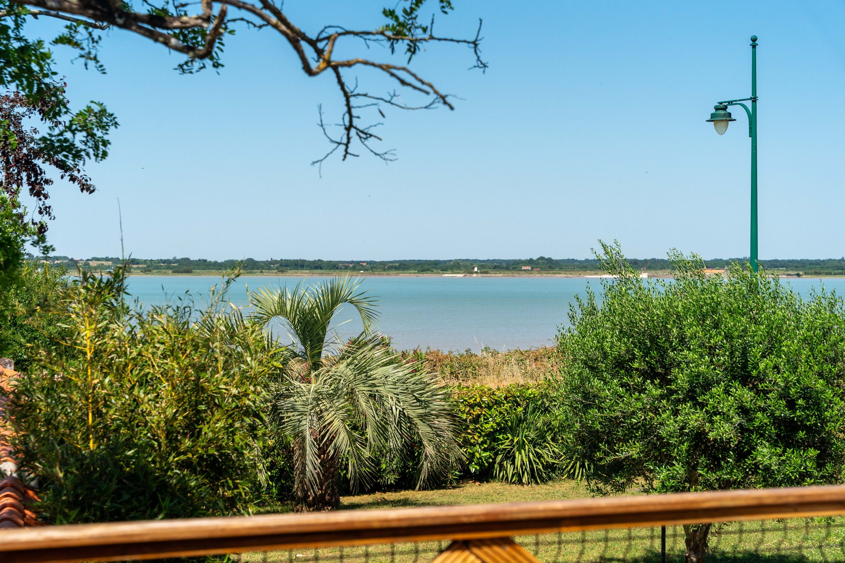  CHARACTER VILLA WITH EXCEPTIONAL SEA VIEW AND WELLNESS AREA IN PORT DES BARQUES - 物件實景