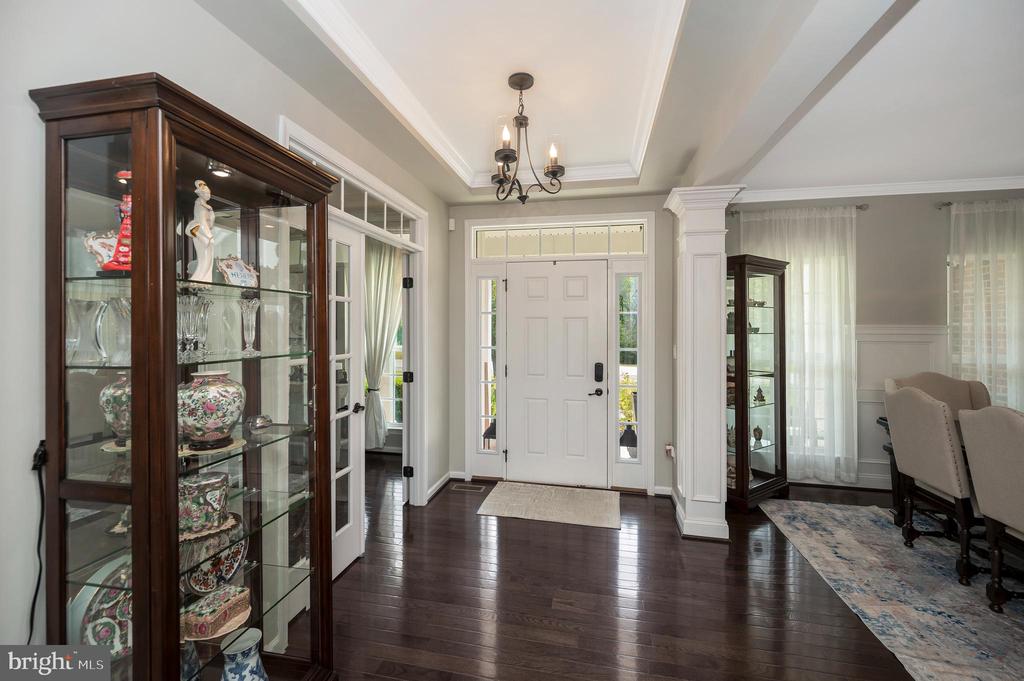 Fredericksburg, Virginia, 22406, United States, 5 Bedrooms Bedrooms, ,6 BathroomsBathrooms,Residential,For Sale,1981857