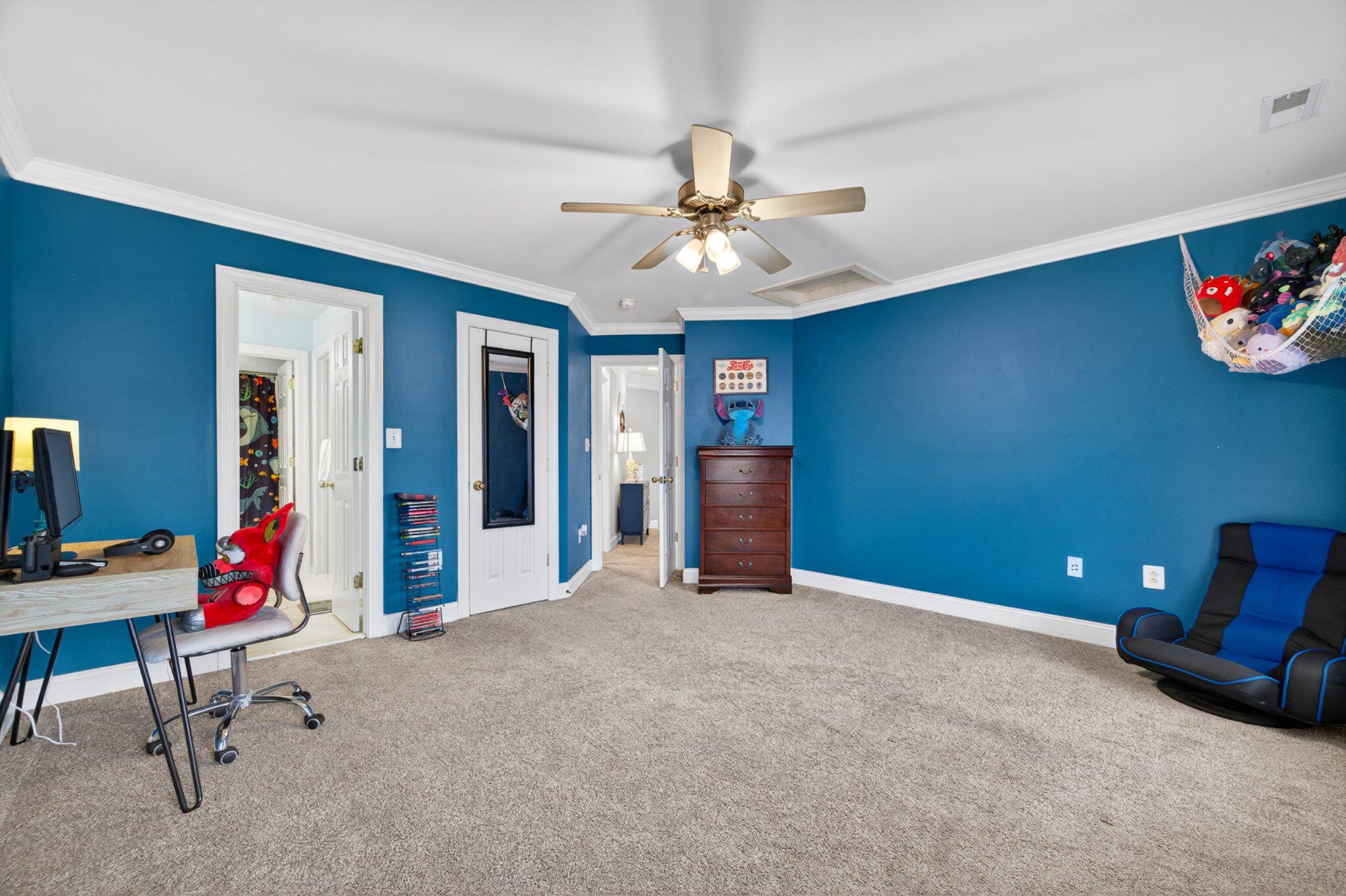 Middletown, Virginia, 22645, United States, 6 Bedrooms Bedrooms, ,6 BathroomsBathrooms,Residential,For Sale,2044764