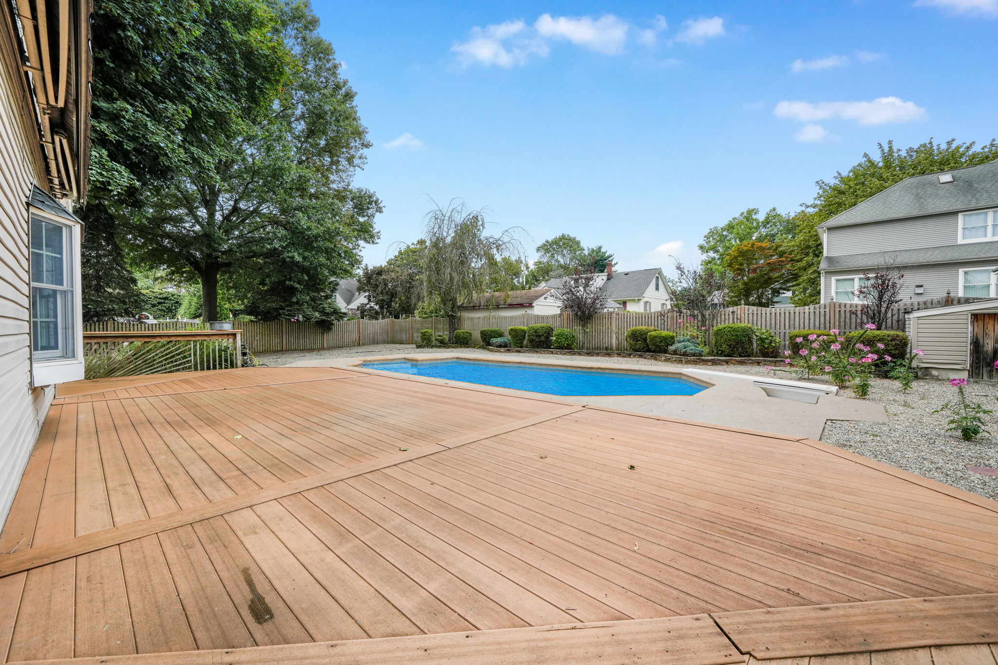 Montville, New Jersey, 07045, United States, 4 Bedrooms Bedrooms, ,3 BathroomsBathrooms,Residential,For Sale,1978325