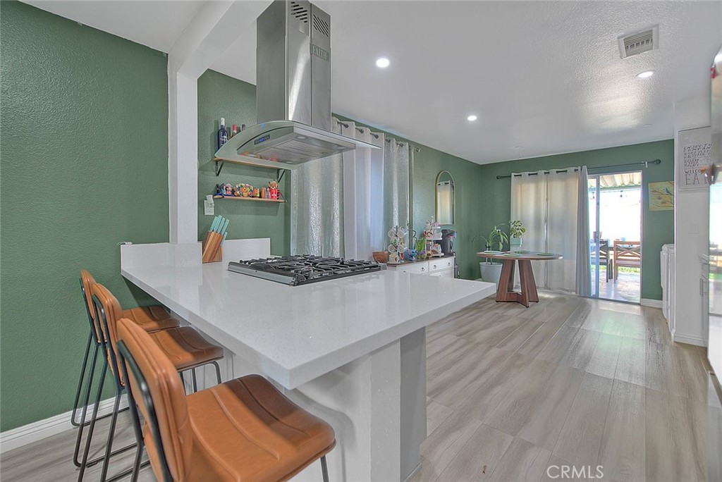 Jurupa Valley, California, 92509, United States, 4 Bedrooms Bedrooms, ,2 BathroomsBathrooms,Residential,For Sale,1998083