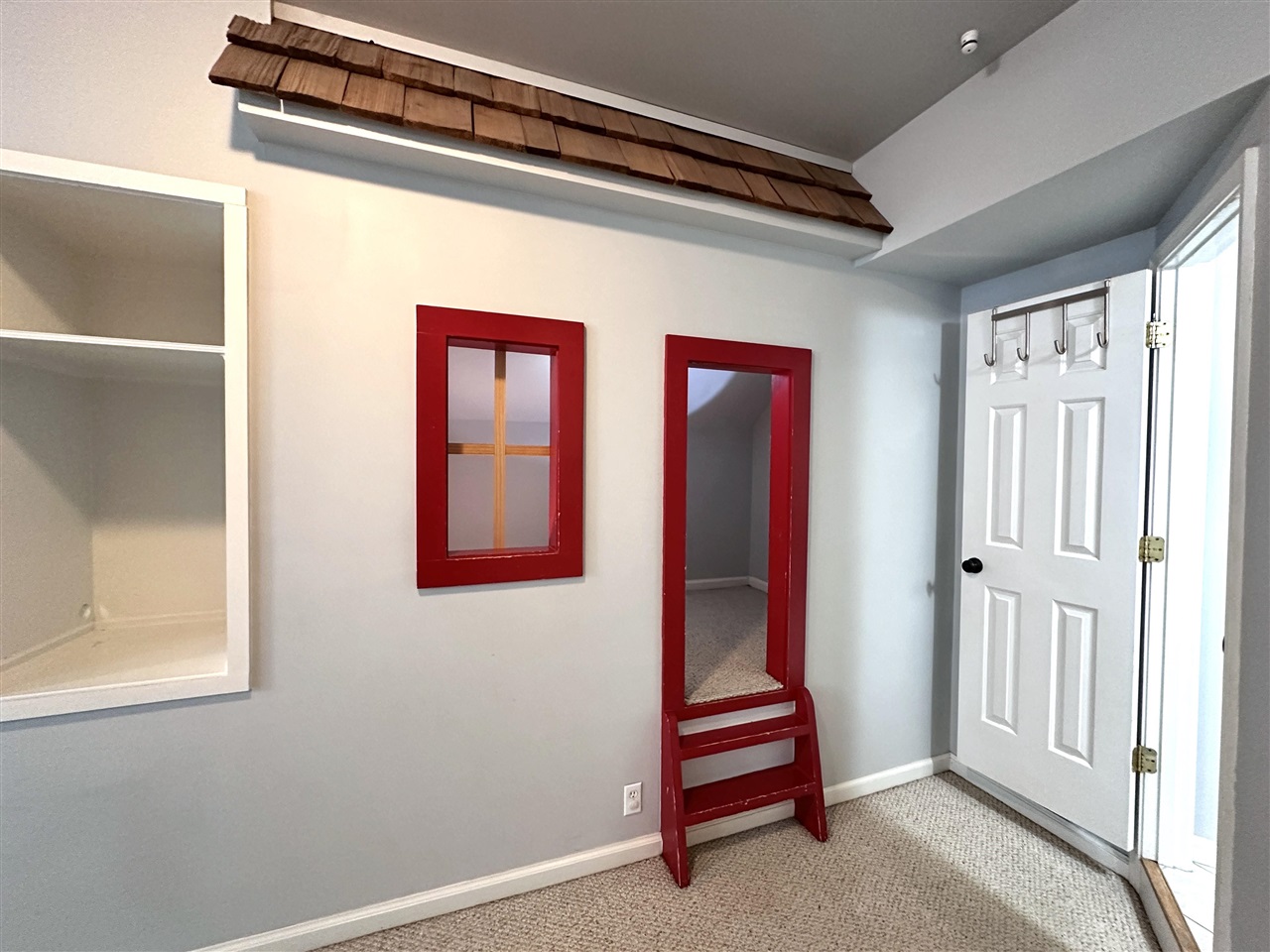 Bowling Green, Kentucky, 42104, United States, 5 Bedrooms Bedrooms, ,3 BathroomsBathrooms,Residential,For Sale,1907465