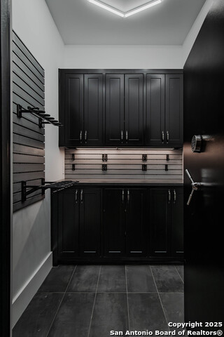 Victoria, Texas, 77904, United States, 4 Bedrooms Bedrooms, ,5 BathroomsBathrooms,Residential,For Sale,1997014