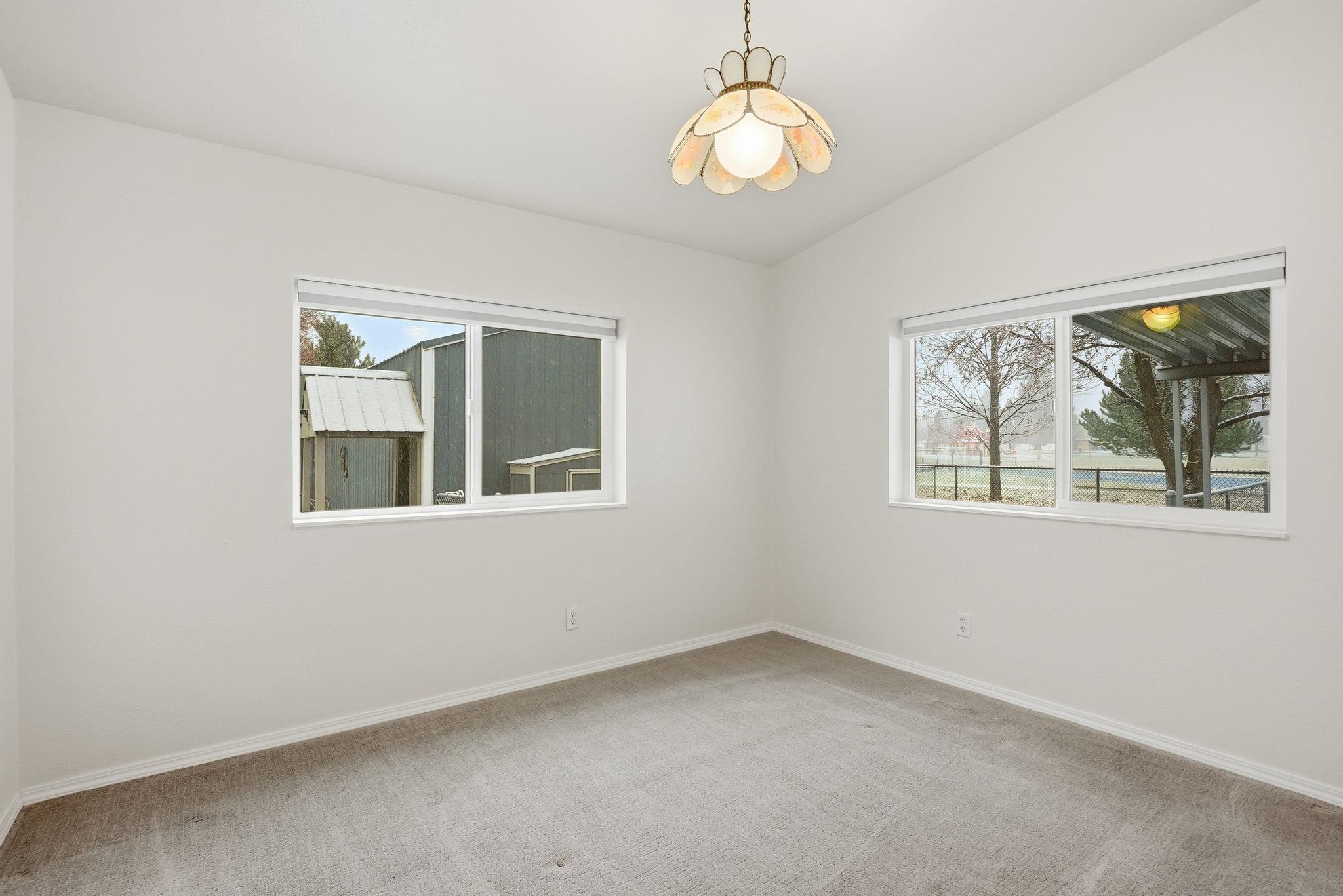 Greenacres, Washington, 99016, United States, 5 Bedrooms Bedrooms, ,2 BathroomsBathrooms,Residential,For Sale,2001748