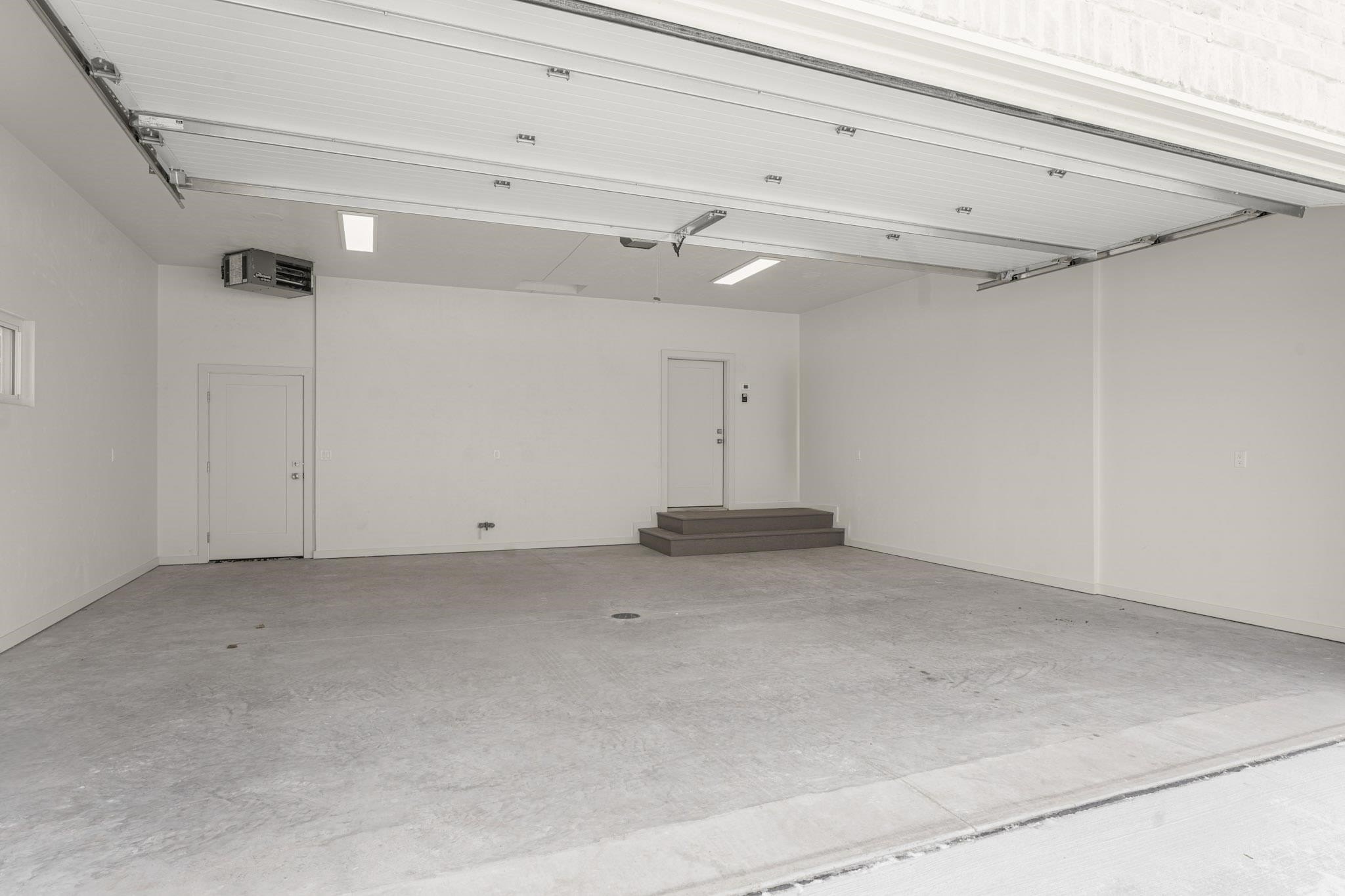 DE PERE, Wisconsin, 54115, United States, 2 Bedrooms Bedrooms, ,3 BathroomsBathrooms,Residential,For Sale,2005271