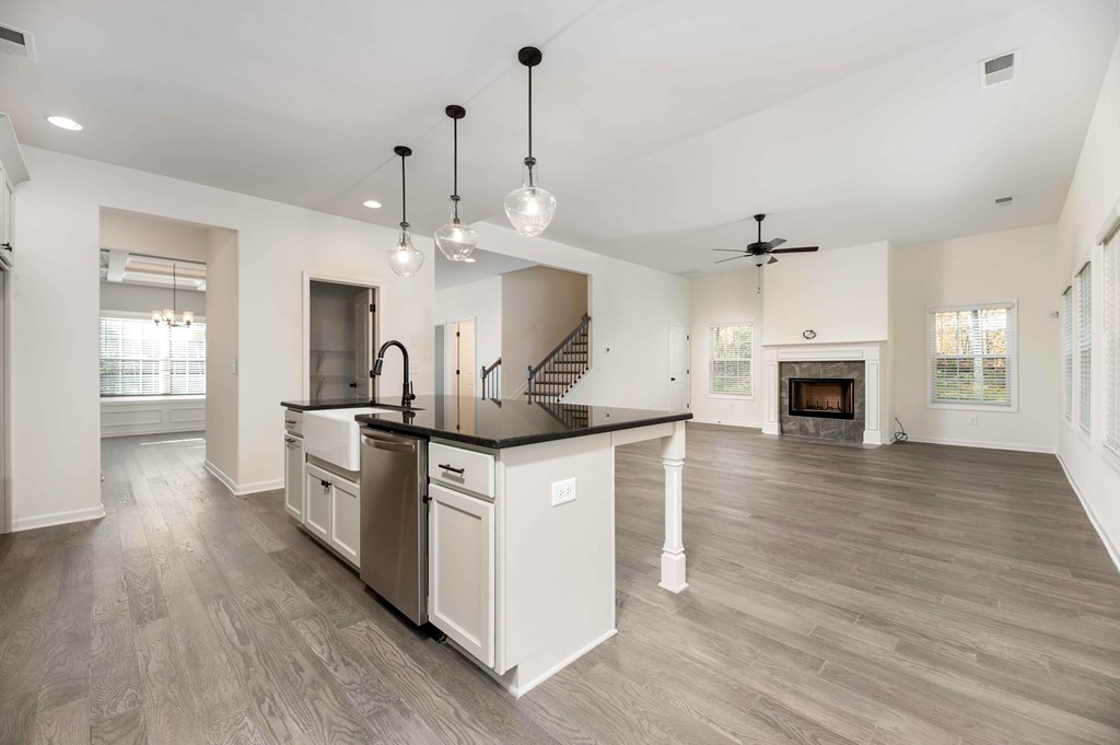 Fortson, Georgia, 31808, United States, 5 Bedrooms Bedrooms, ,5 BathroomsBathrooms,Residential,For Sale,1940989
