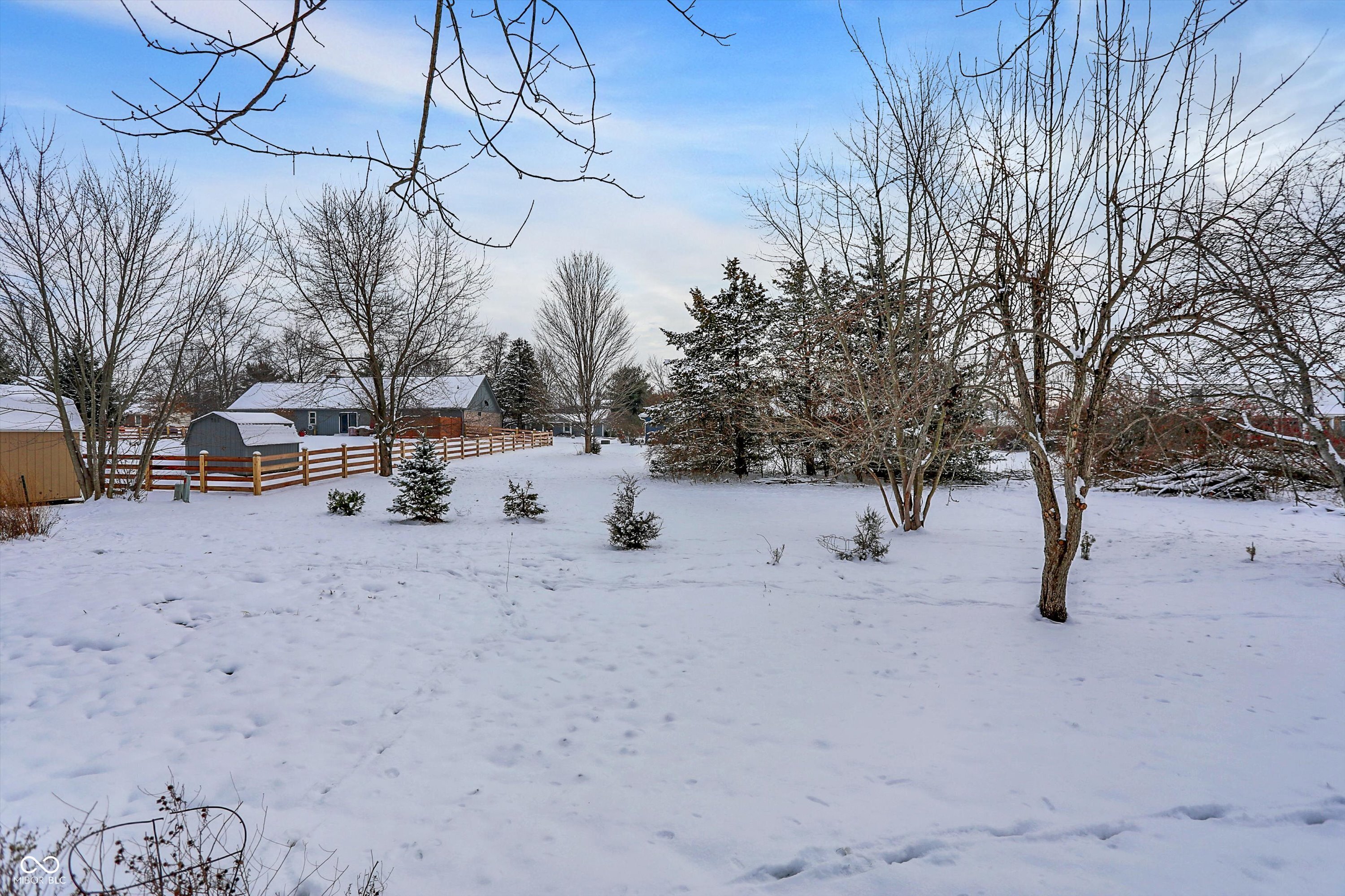 Zionsville, Indiana, 46077, United States, 3 Bedrooms Bedrooms, ,2 BathroomsBathrooms,Residential,For Sale,2001514