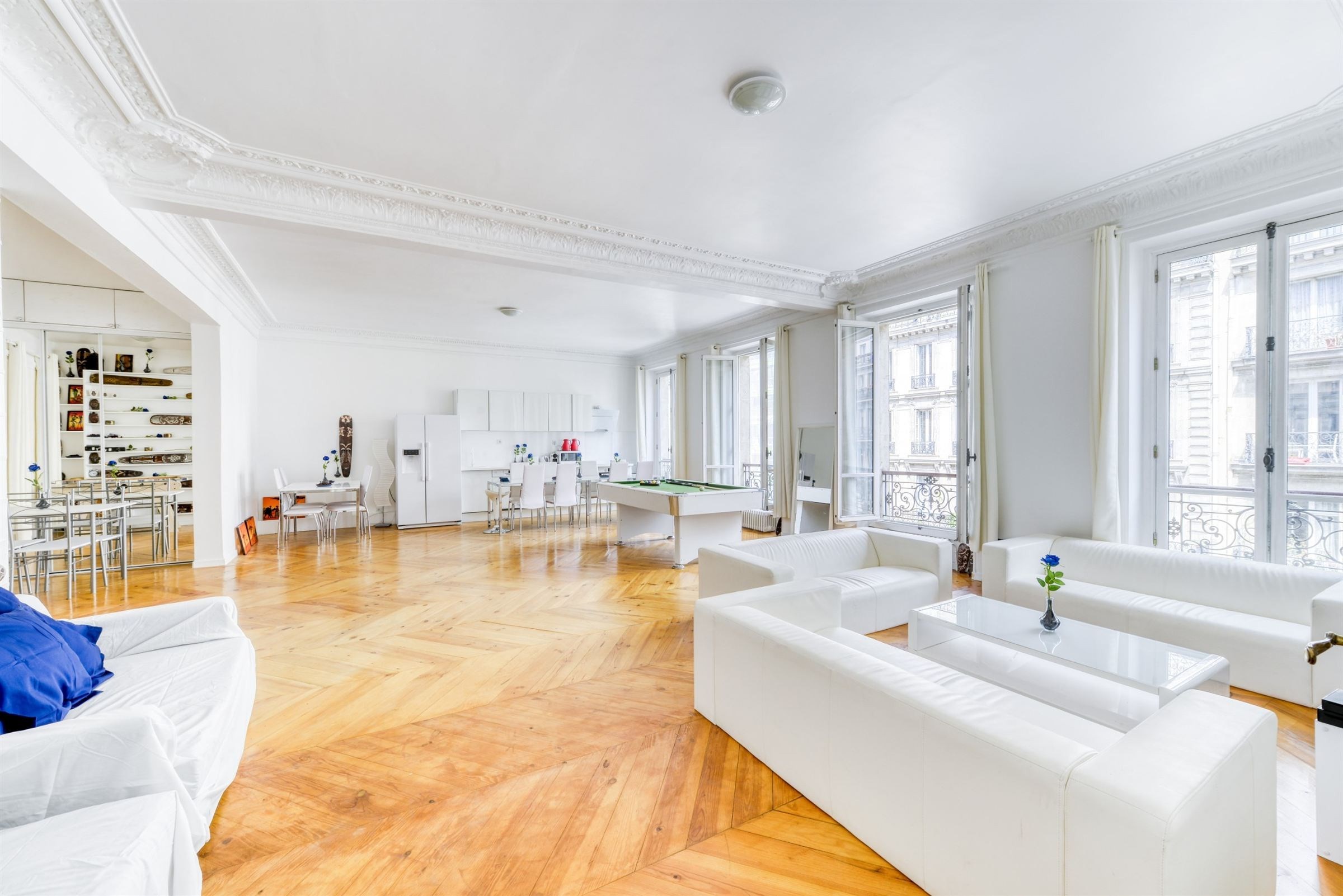  4-Room, 3-Bedroom Apartment in Paris 9th - 物件實景