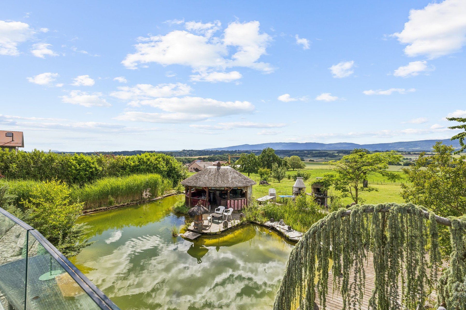  A beautiful estate with two homes nestled in the heart of nature - 物件實景
