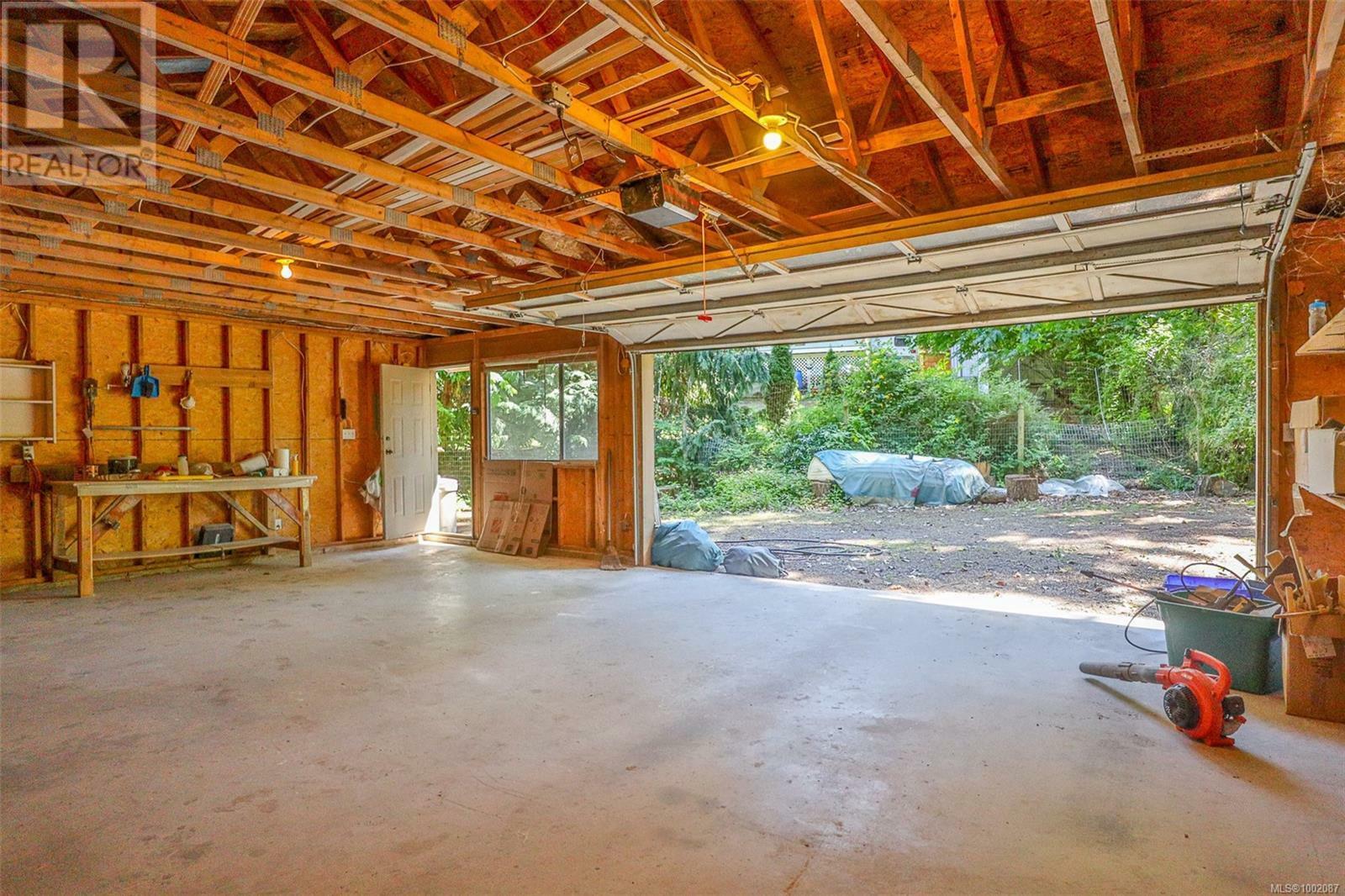 DUNCAN, British Columbia, V9L 5S6, CA, 4 Bedrooms Bedrooms, ,2 BathroomsBathrooms,Residential,For Sale,1873996