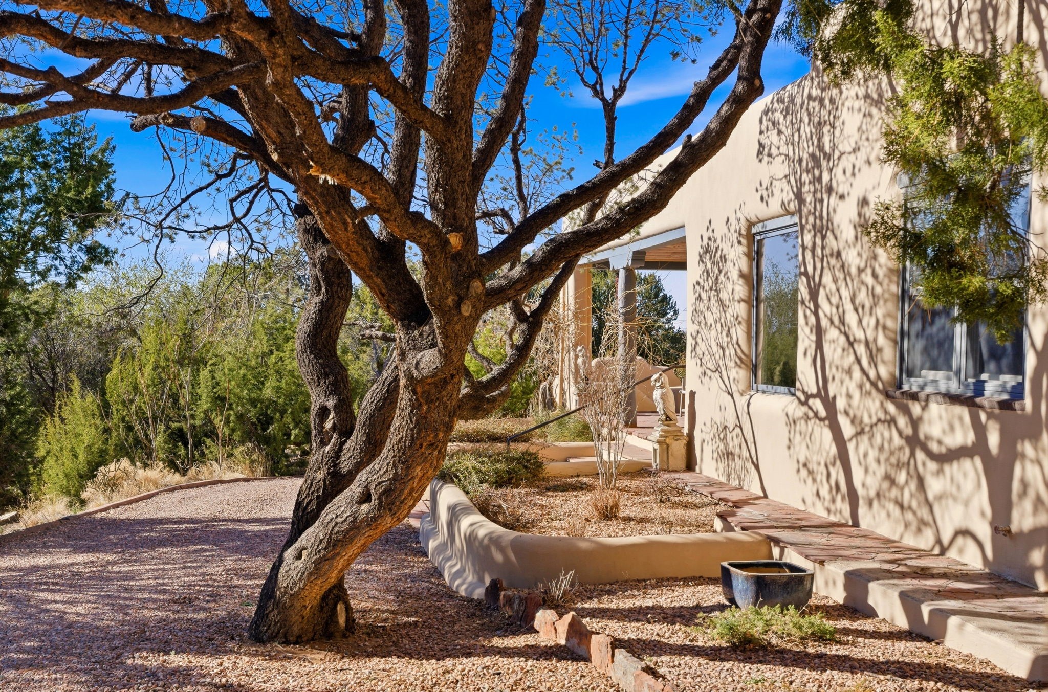  3881 Old Santa Fe Trail - 物件實景