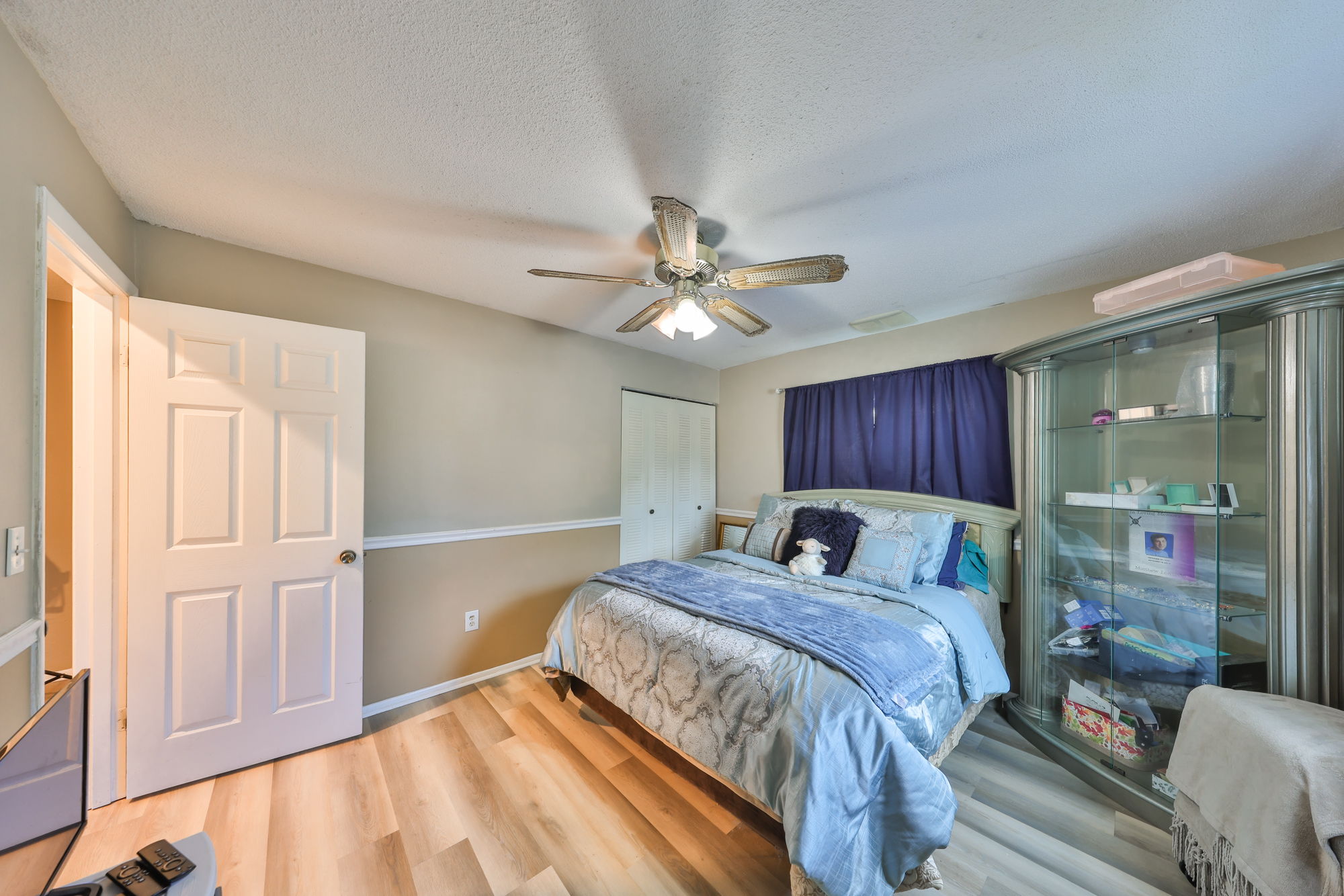Seminole, Florida, 33772, United States, 4 Bedrooms Bedrooms, ,2 BathroomsBathrooms,Residential,For Sale,2013302
