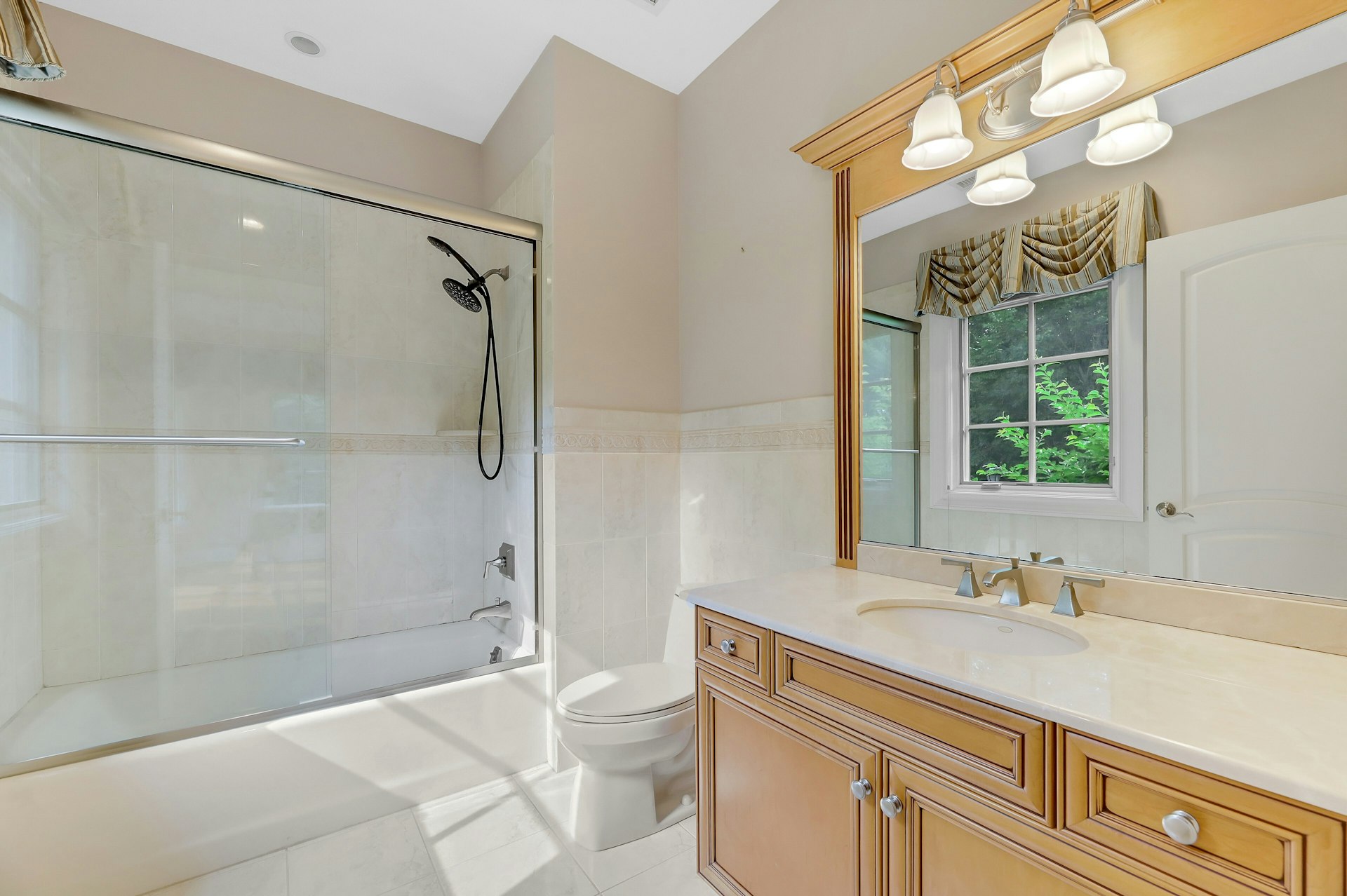  414 Bellaire Drive, Demarest, NJ 07627 - 物件實景
