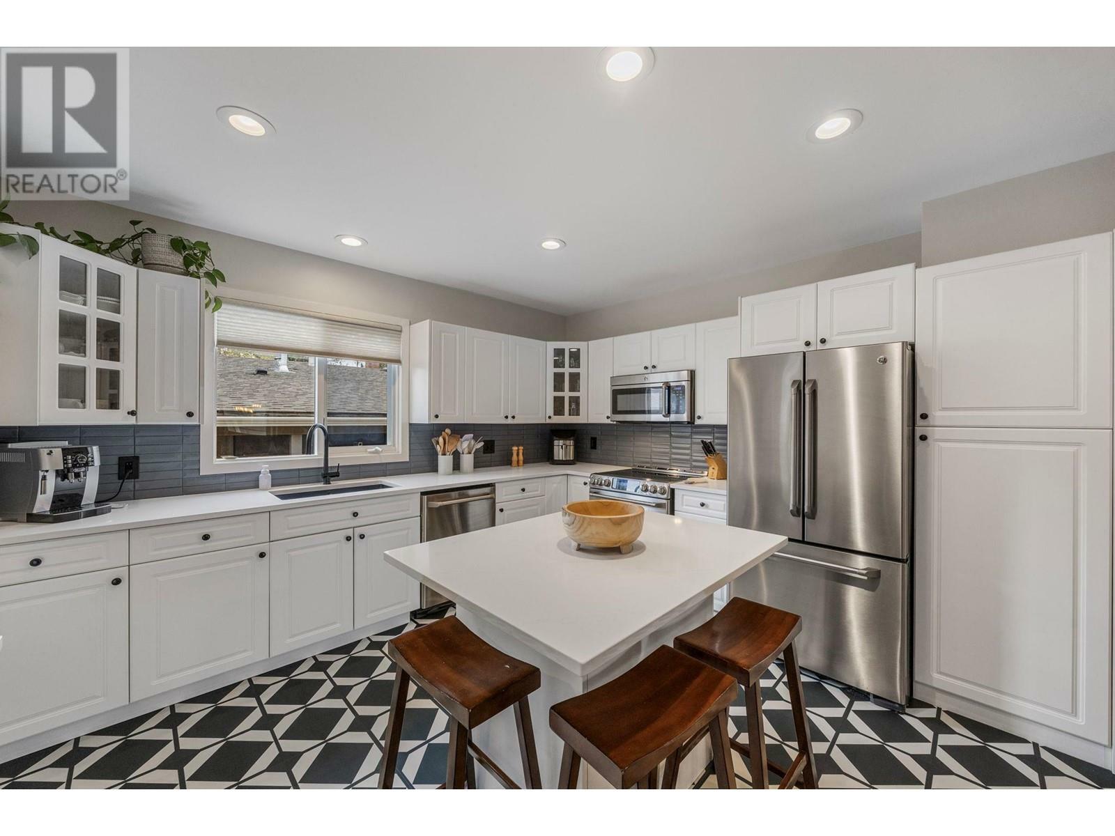 KELOWNA, British Columbia, V1Y 6A2, CA, 4 Bedrooms Bedrooms, ,3 BathroomsBathrooms,Residential,For Sale,1838696