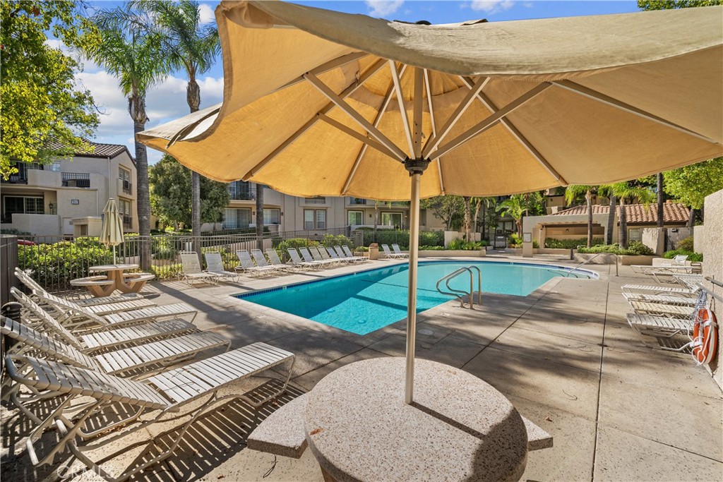 Valencia, California, 91355, United States, 2 Bedrooms Bedrooms, ,2 BathroomsBathrooms,Residential,For Sale,1937123