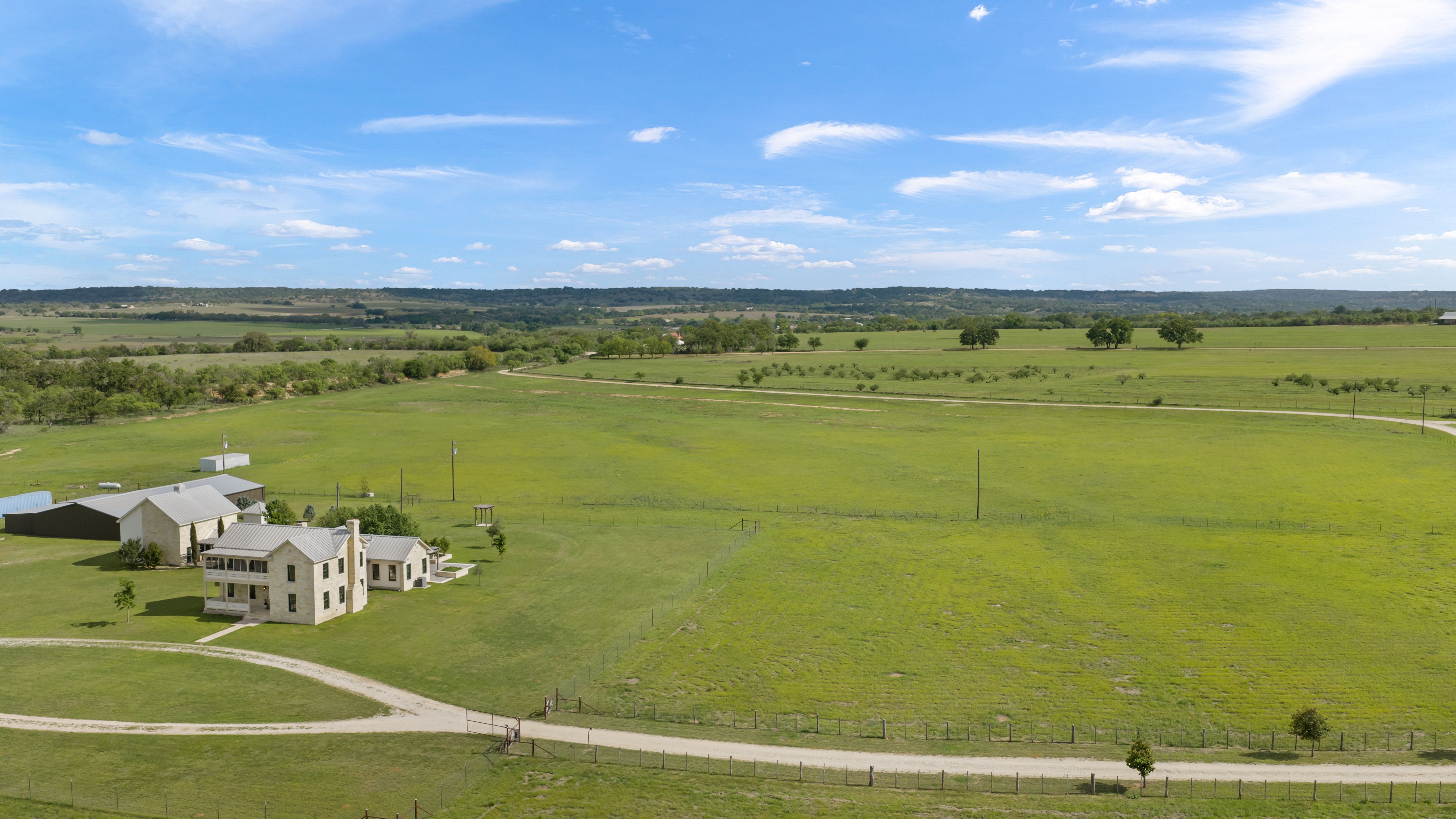  466 German Lane, Fredericksburg, TX 78624 - 物件實景