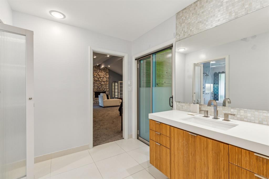 Dallas, Texas, 75229, United States, 5 Bedrooms Bedrooms, ,7 BathroomsBathrooms,Residential,For Sale,1821144