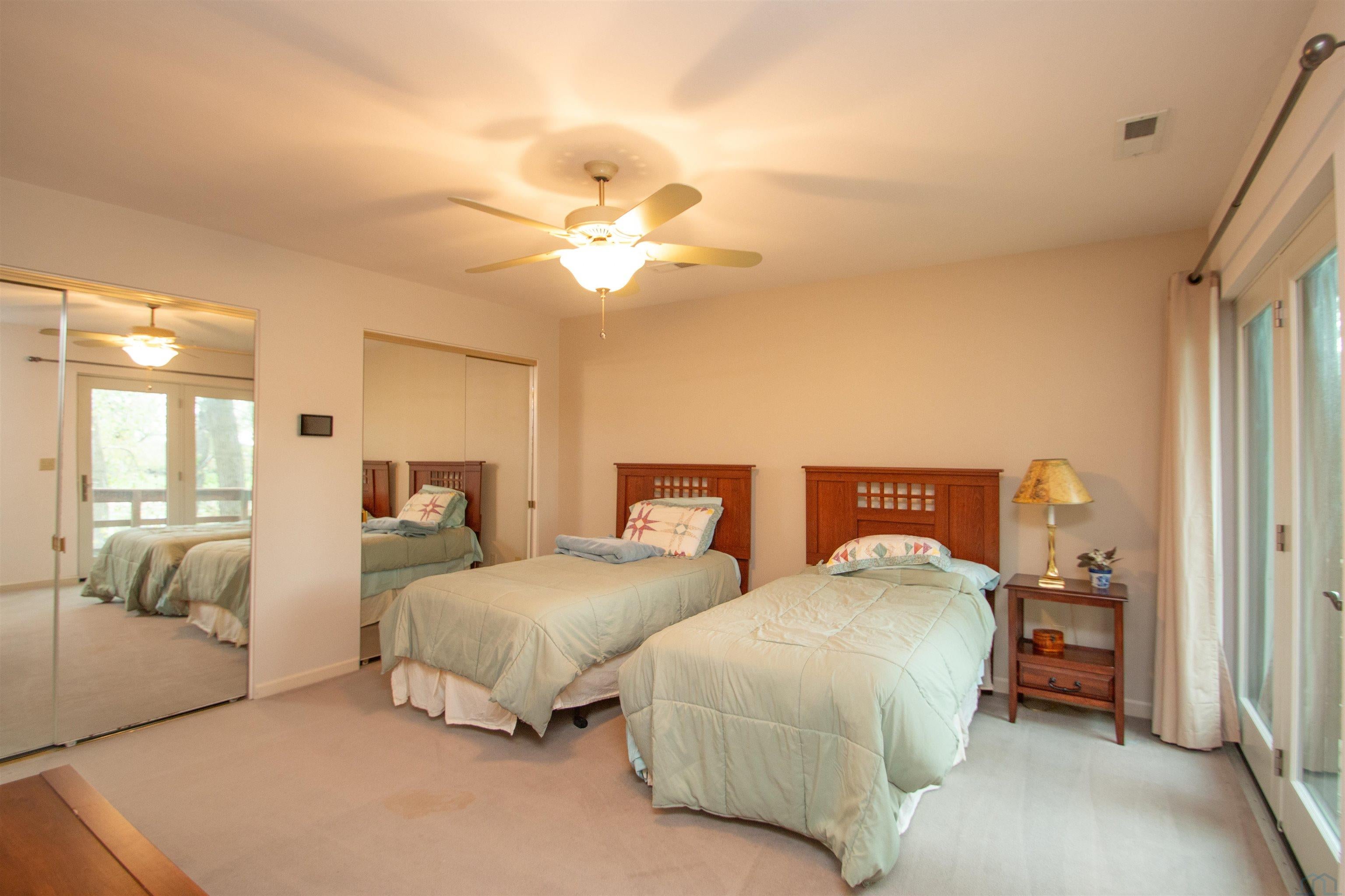 Dakota Dunes, South Dakota, 57049, United States, 4 Bedrooms Bedrooms, ,4 BathroomsBathrooms,Residential,For Sale,1977162