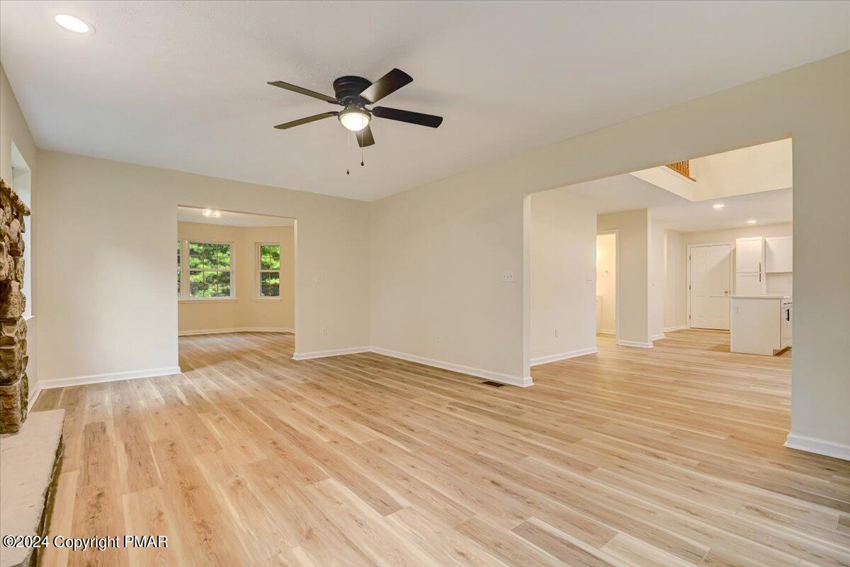 Stroudsburg, Pennsylvania, 18360, United States, 4 Bedrooms Bedrooms, ,3 BathroomsBathrooms,Residential,For Sale,1858014