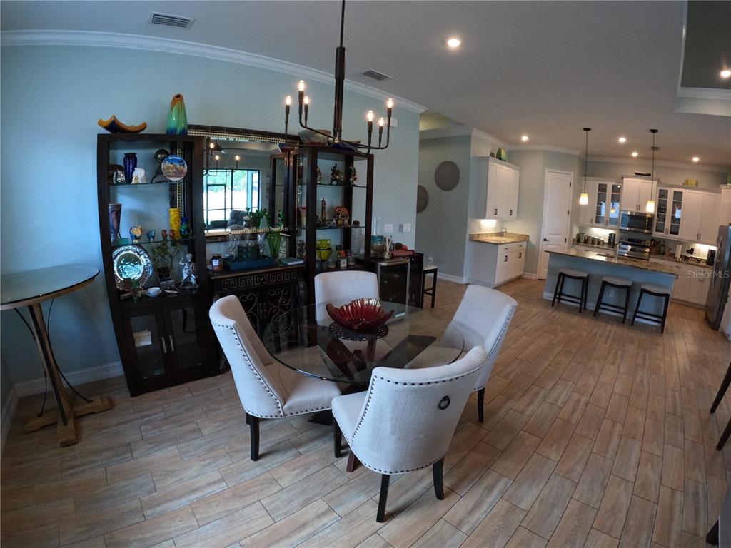 Sarasota, Florida, 34243, United States, 4 Bedrooms Bedrooms, ,3 BathroomsBathrooms,Residential,For Sale,1874918