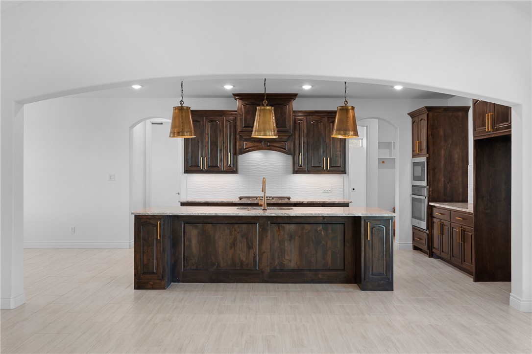 Bryan, Texas, 77808, United States, 3 Bedrooms Bedrooms, ,3 BathroomsBathrooms,Residential,For Sale,1984119