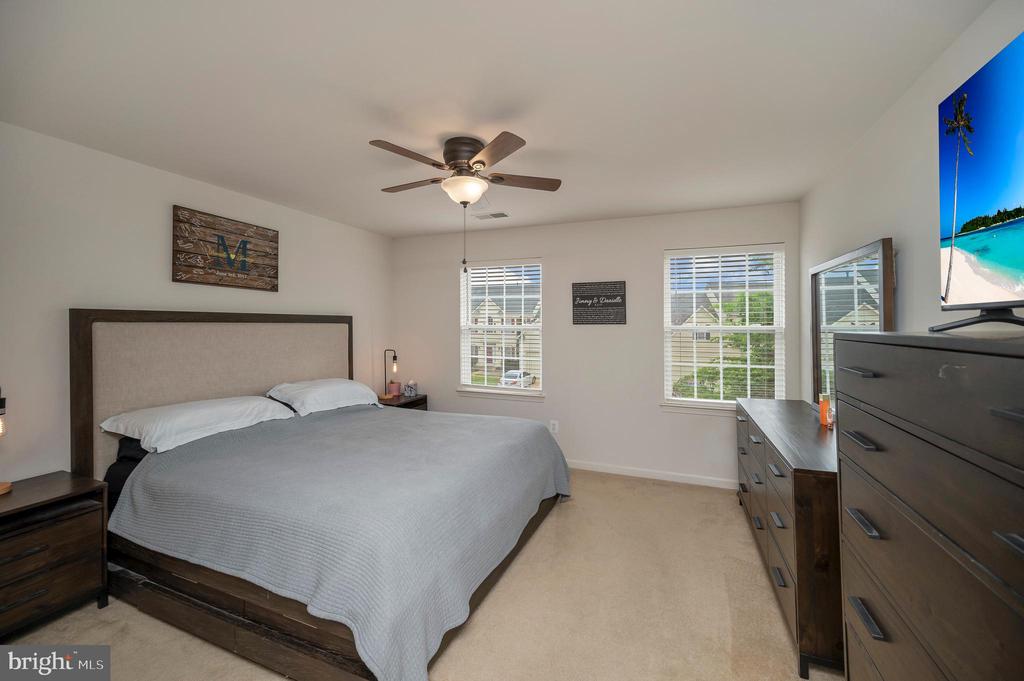 Fredericksburg, Virginia, 22407, United States, 4 Bedrooms Bedrooms, ,4 BathroomsBathrooms,Residential,For Sale,2049321