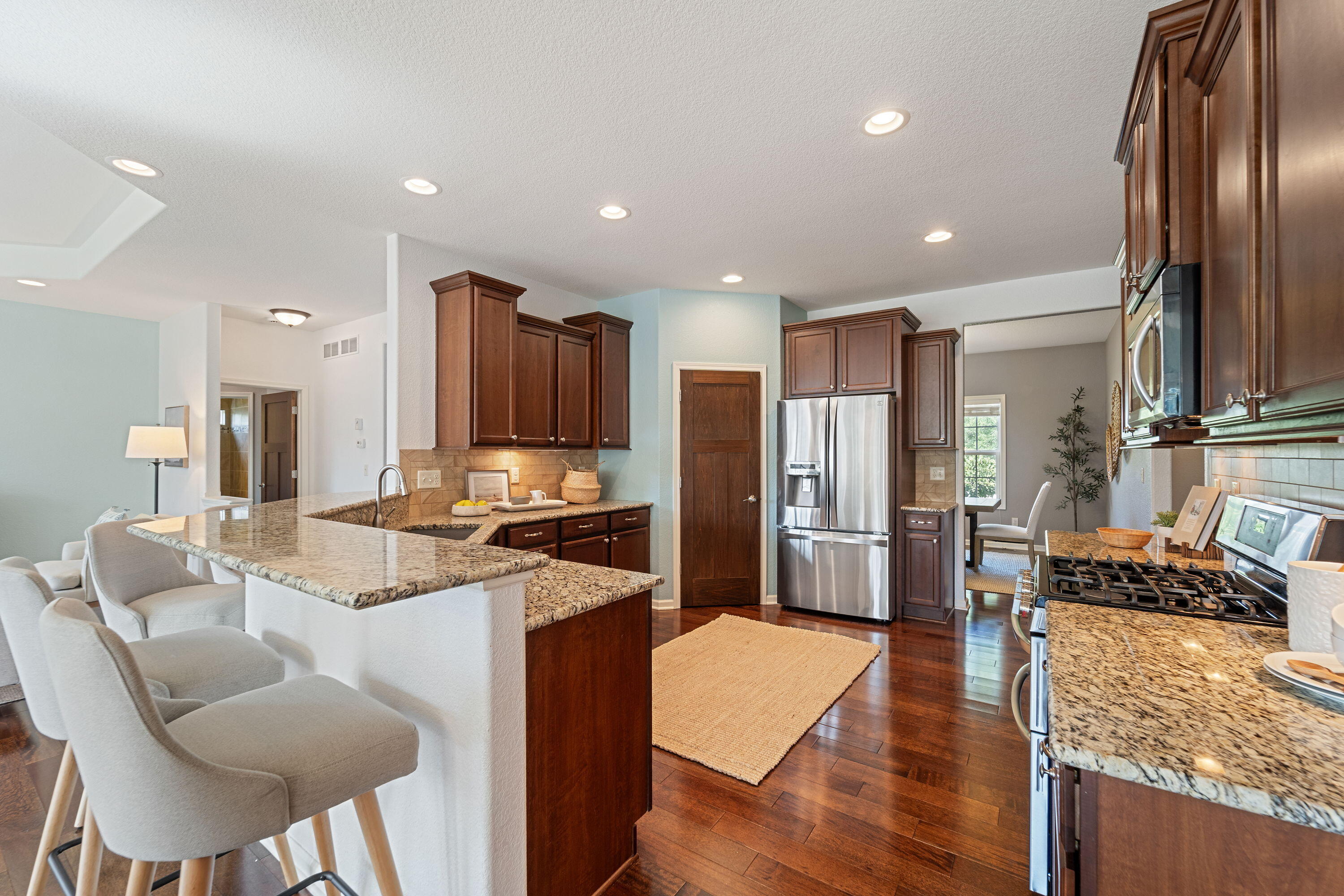 Mequon, Wisconsin, 53092, United States, 4 Bedrooms Bedrooms, ,4 BathroomsBathrooms,Residential,For Sale,1920034