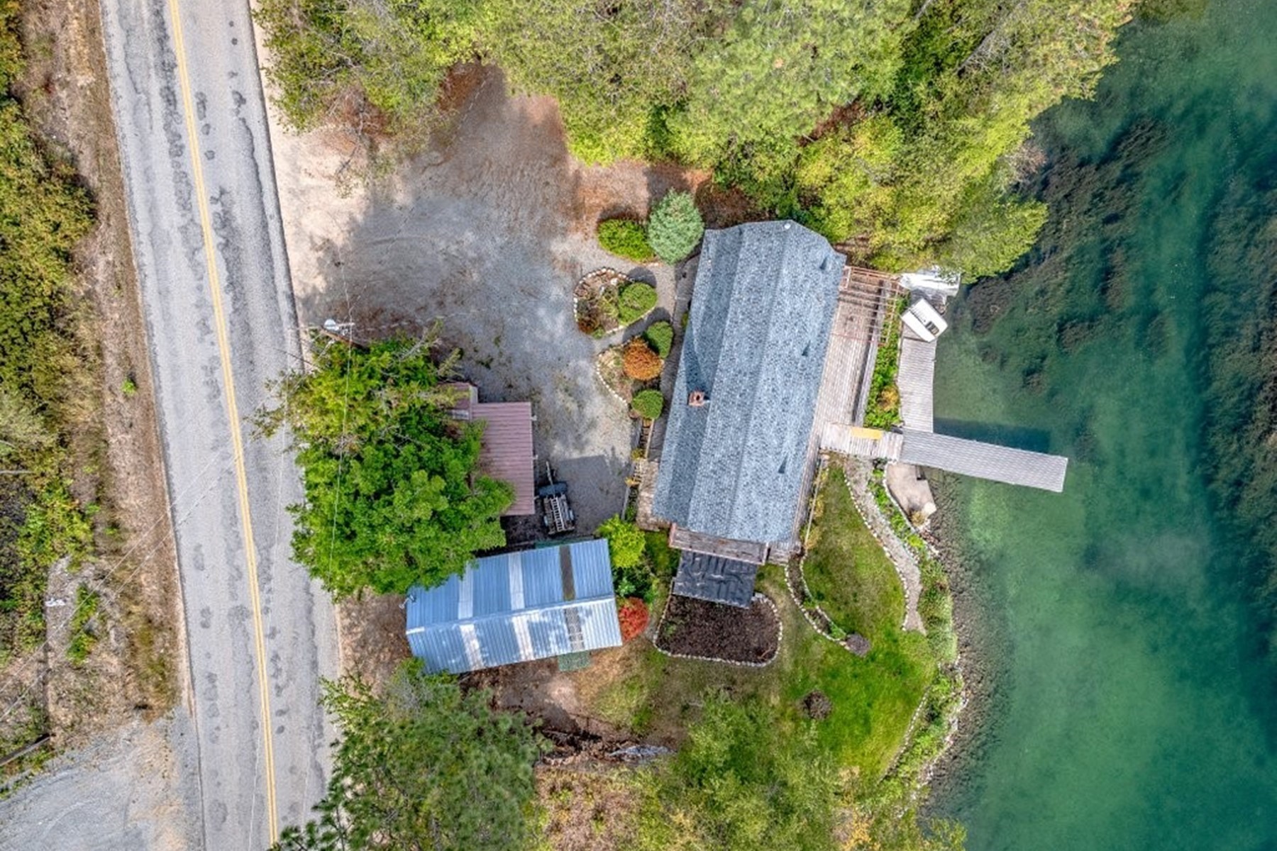  Waterfront Living, Incredible Potential - 物件實景