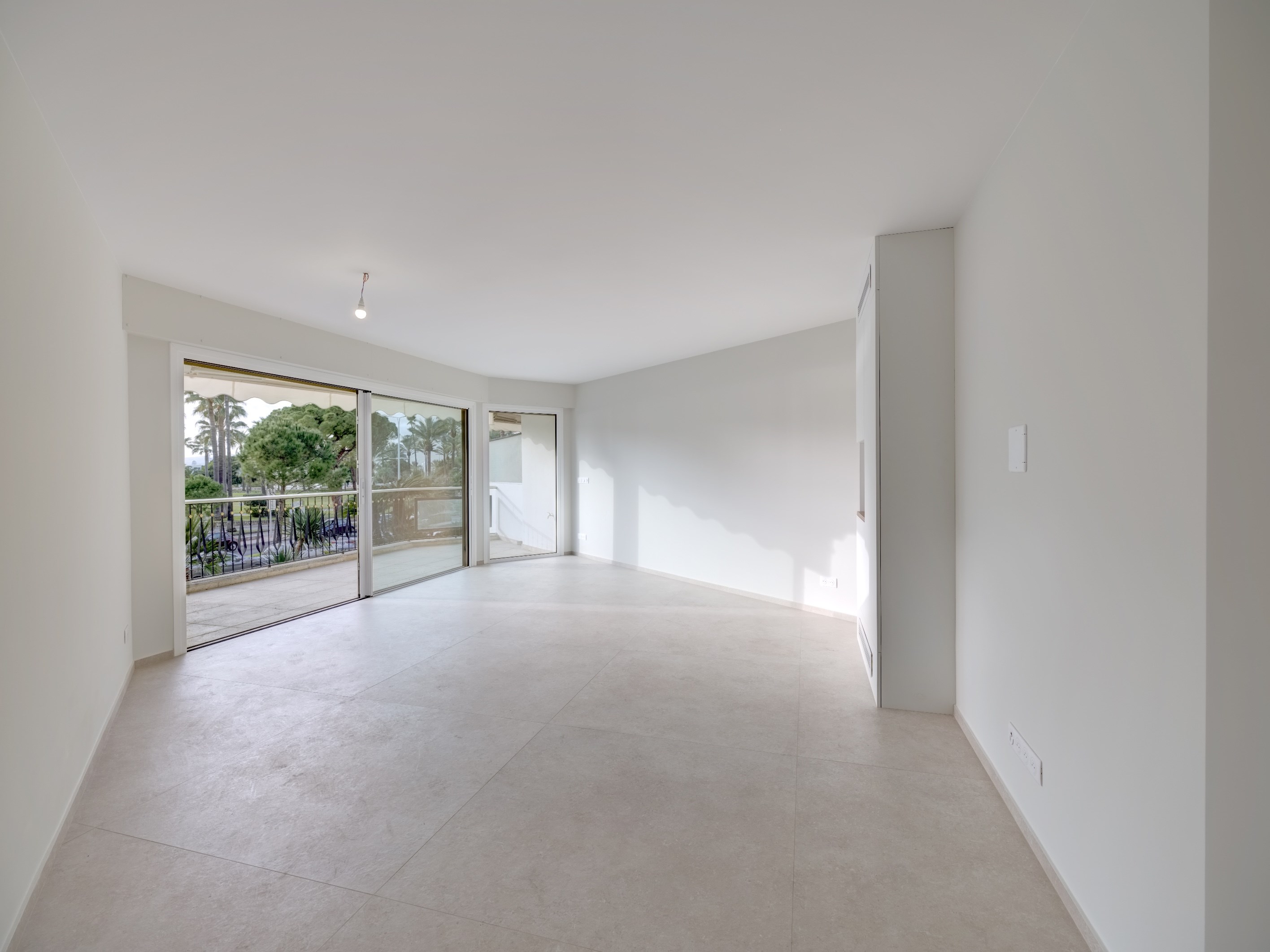  Luxury 92 m² apartment for sale, Croisette Cannes, Port Canto view - 物件實景