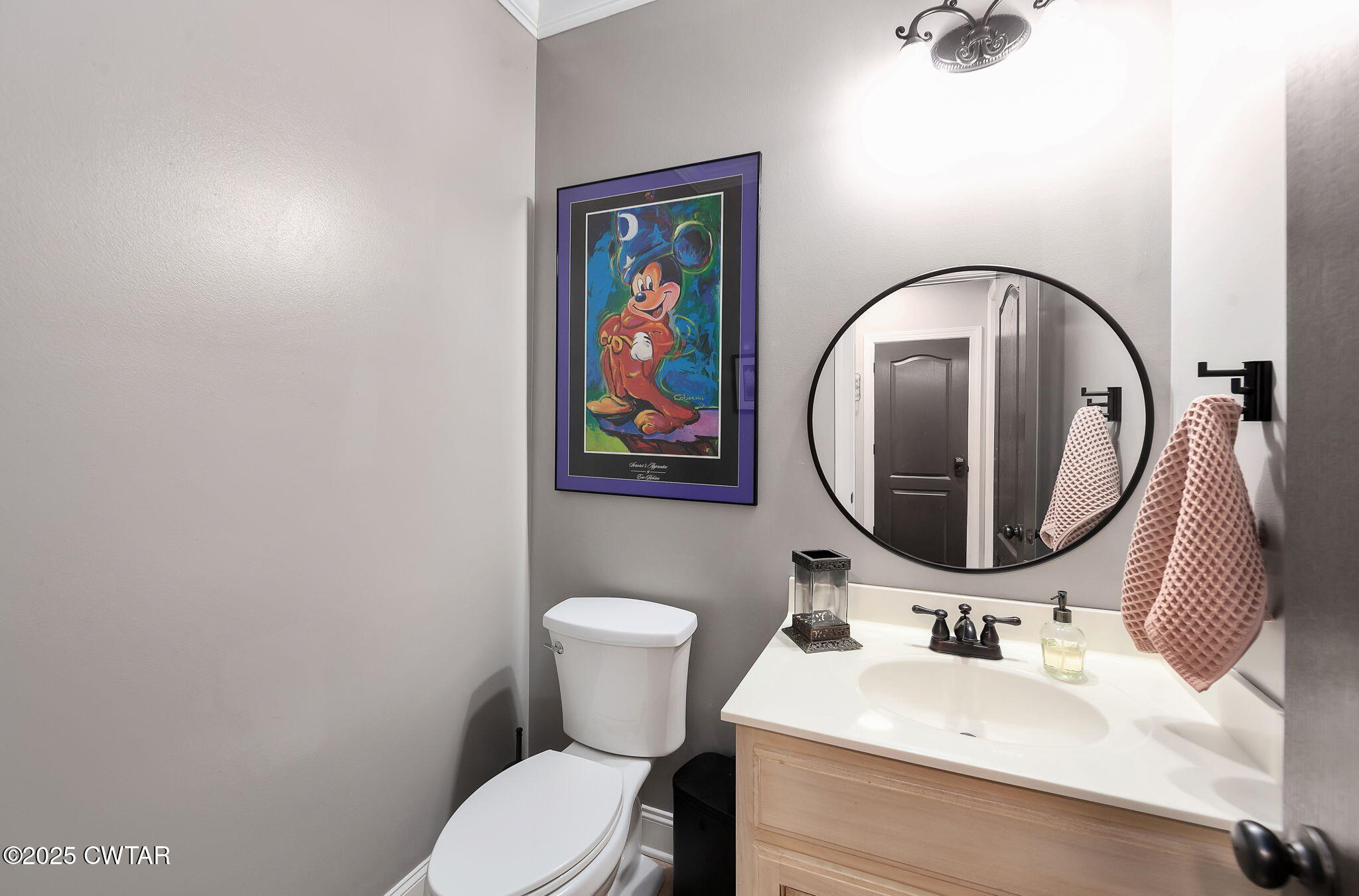 Jackson, Tennessee, 38305, United States, 5 Bedrooms Bedrooms, ,4 BathroomsBathrooms,Residential,For Sale,1912007