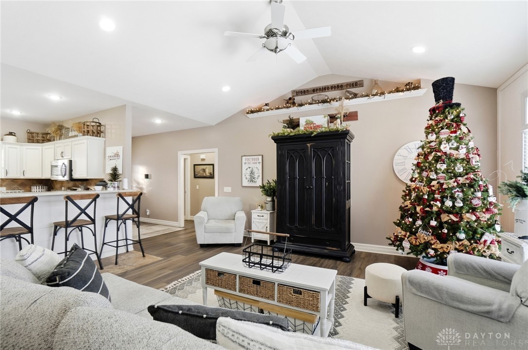 Troy, Ohio, 45373, United States, 4 Bedrooms Bedrooms, ,3 BathroomsBathrooms,Residential,For Sale,2002244