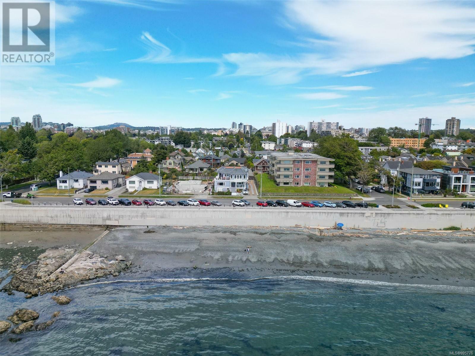 VICTORIA, British Columbia, V8V 1A8, CA, 4 Bedrooms Bedrooms, ,4 BathroomsBathrooms,Residential,For Sale,1876400