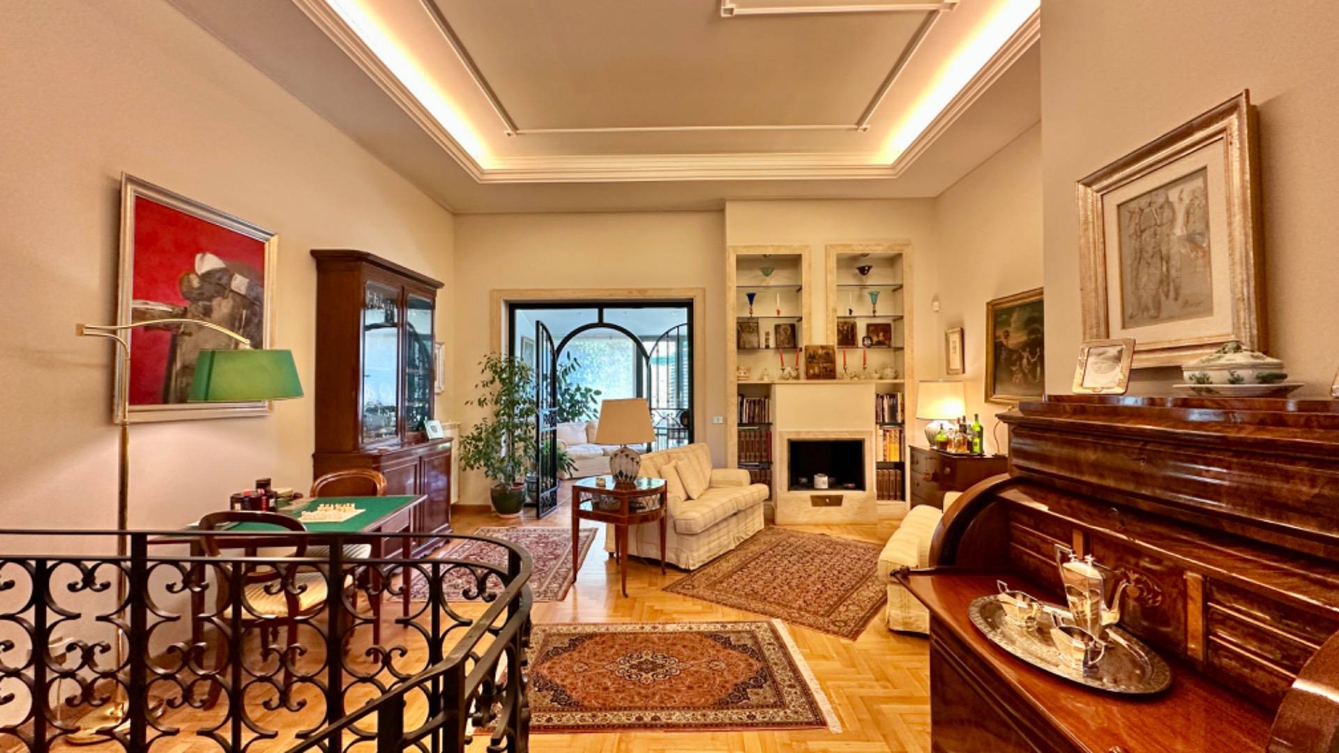 Roma, Roma, 00100, IT, 4 Bedrooms Bedrooms, ,3 BathroomsBathrooms,Residential,For Sale,1746322
