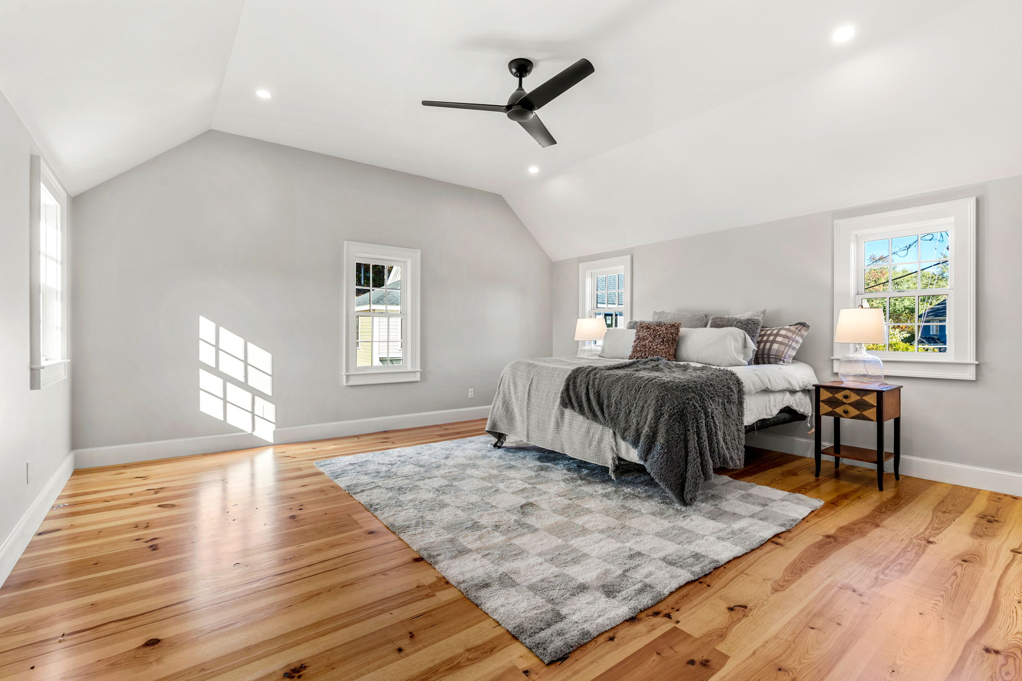  201 Elm, Amesbury, MA, 01913 - 物件實景