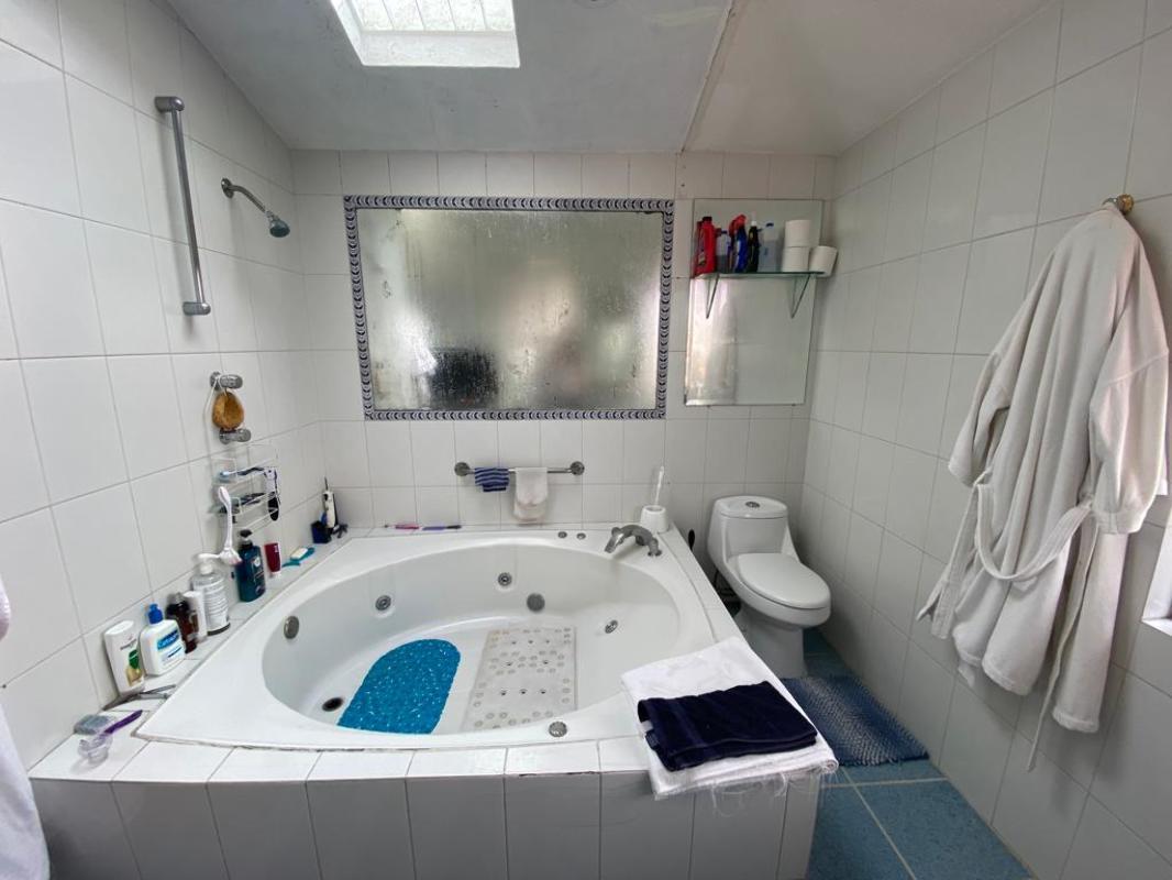 Cda. de Zenzontle, Naucalpan de Juárez, Estado de México, 53297, Mexico, 3 Bedrooms Bedrooms, ,3 BathroomsBathrooms,Residential,For Sale,Cda. de Zenzontle,1621714