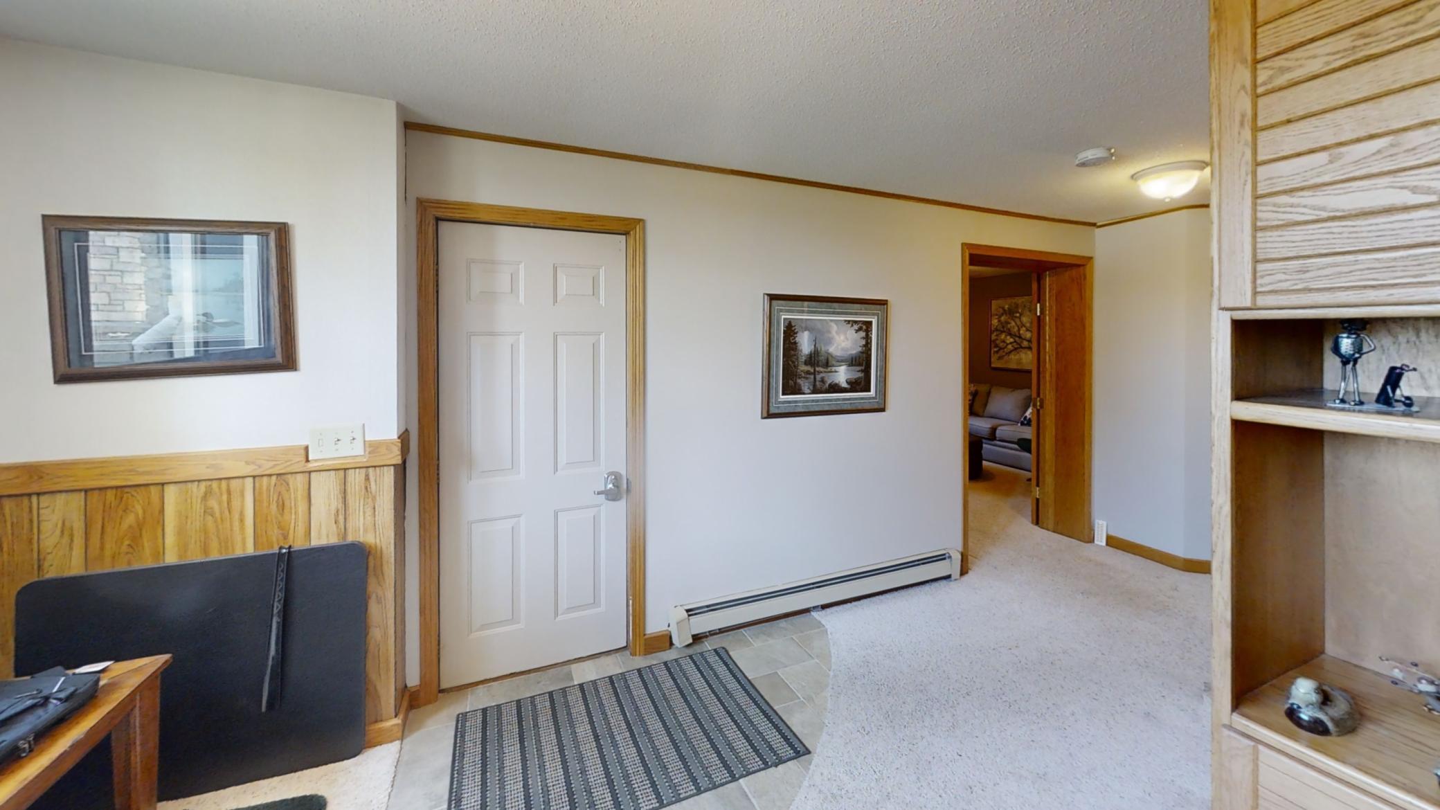 Alden, Minnesota, 56009, United States, 4 Bedrooms Bedrooms, ,1 BathroomBathrooms,Residential,For Sale,1920327