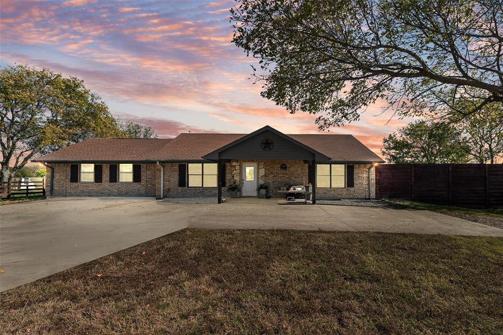 Royse City, Texas, 75189, United States, 4 Bedrooms Bedrooms, ,2 BathroomsBathrooms,Residential,For Sale,1987072