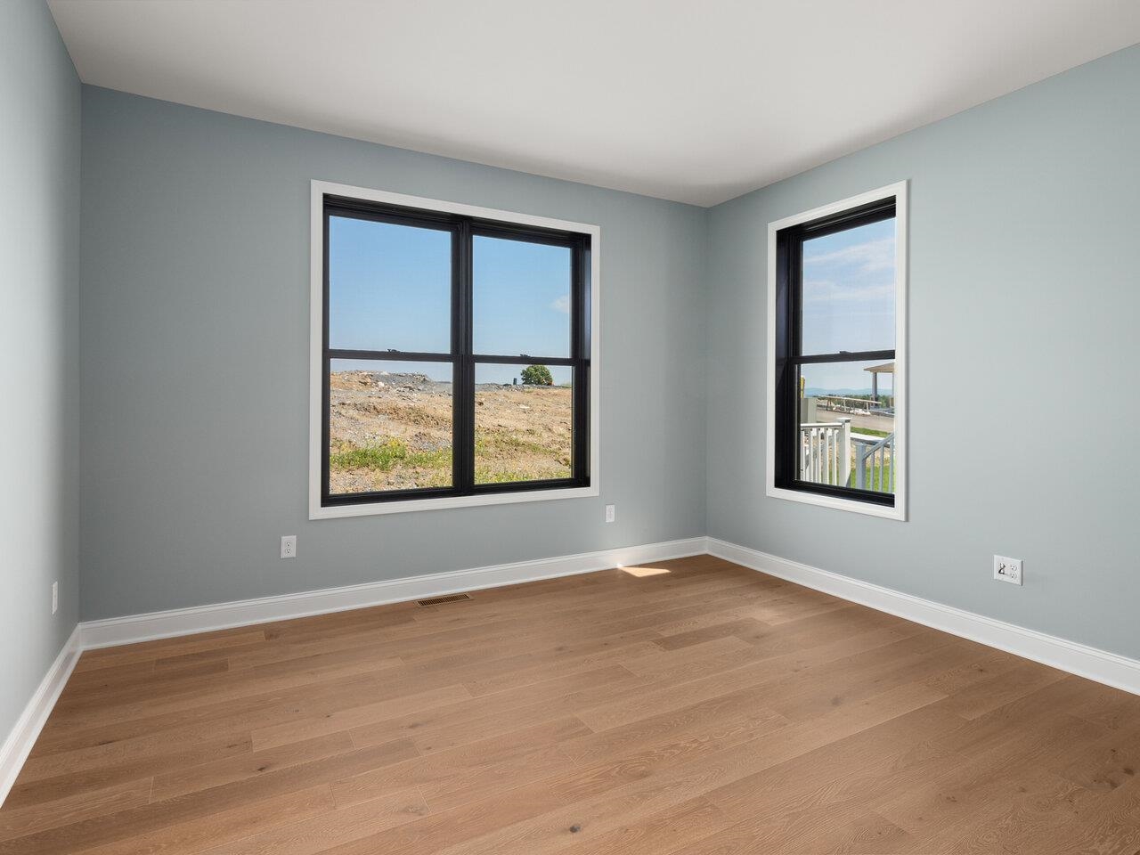 South Burlington, Vermont, 05403, United States, 2 Bedrooms Bedrooms, ,1 BathroomBathrooms,Residential,For Sale,1892130
