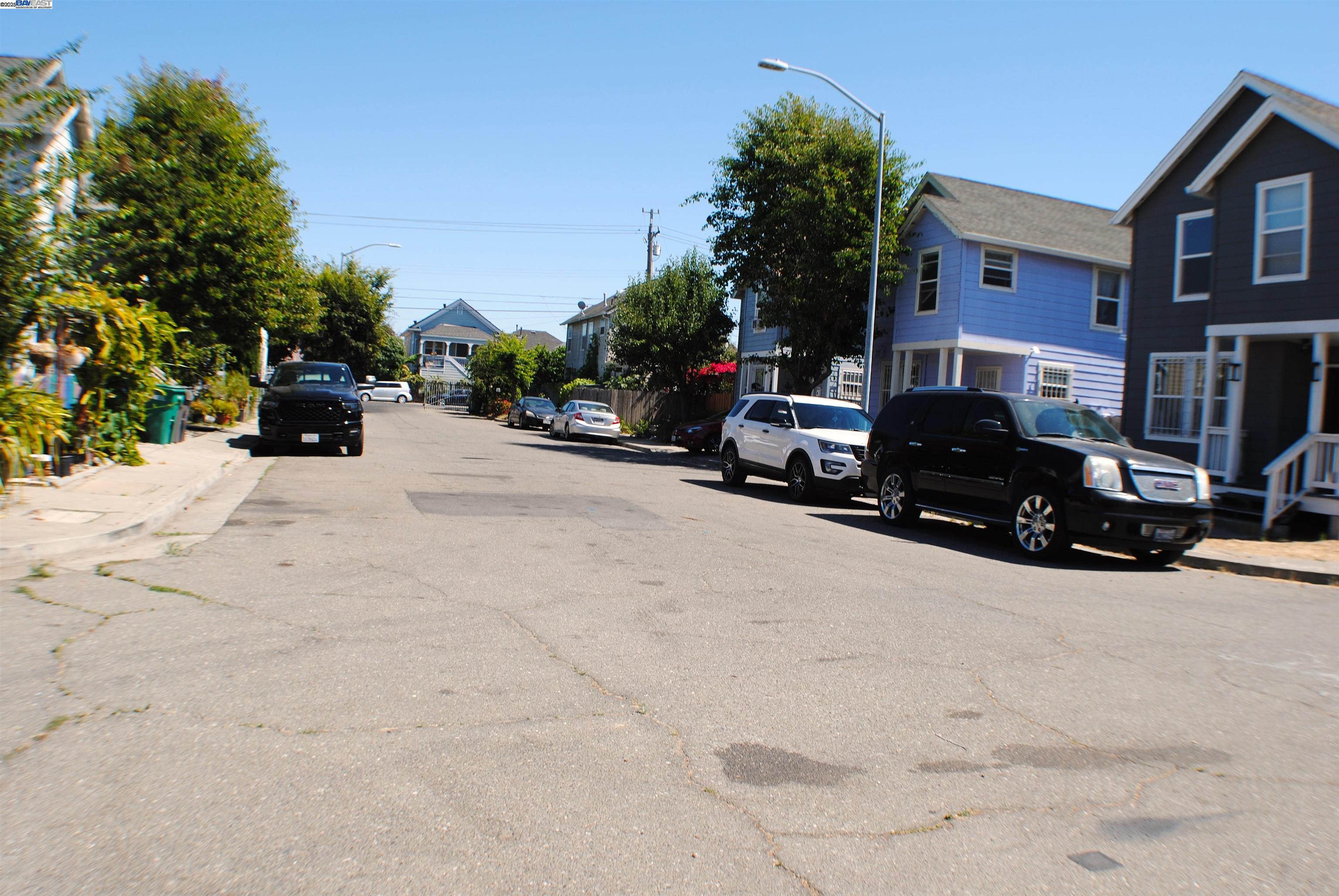 Oakland, California, 94603, United States, 3 Bedrooms Bedrooms, ,2 BathroomsBathrooms,Residential,For Sale,1991687