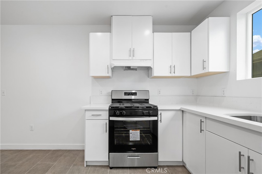 Los Angeles, California, 90011, United States, ,Residential,For Sale,1991089