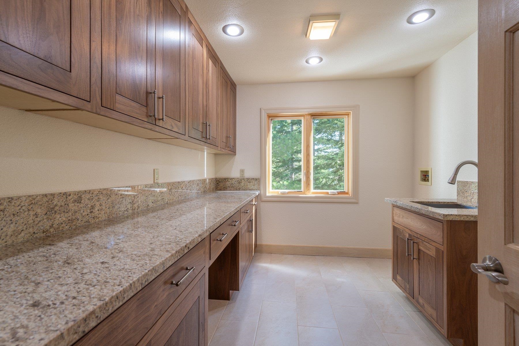 Olympic Valley, California, 96146, United States, 5 Bedrooms Bedrooms, ,4 BathroomsBathrooms,Residential,For Sale,1906750