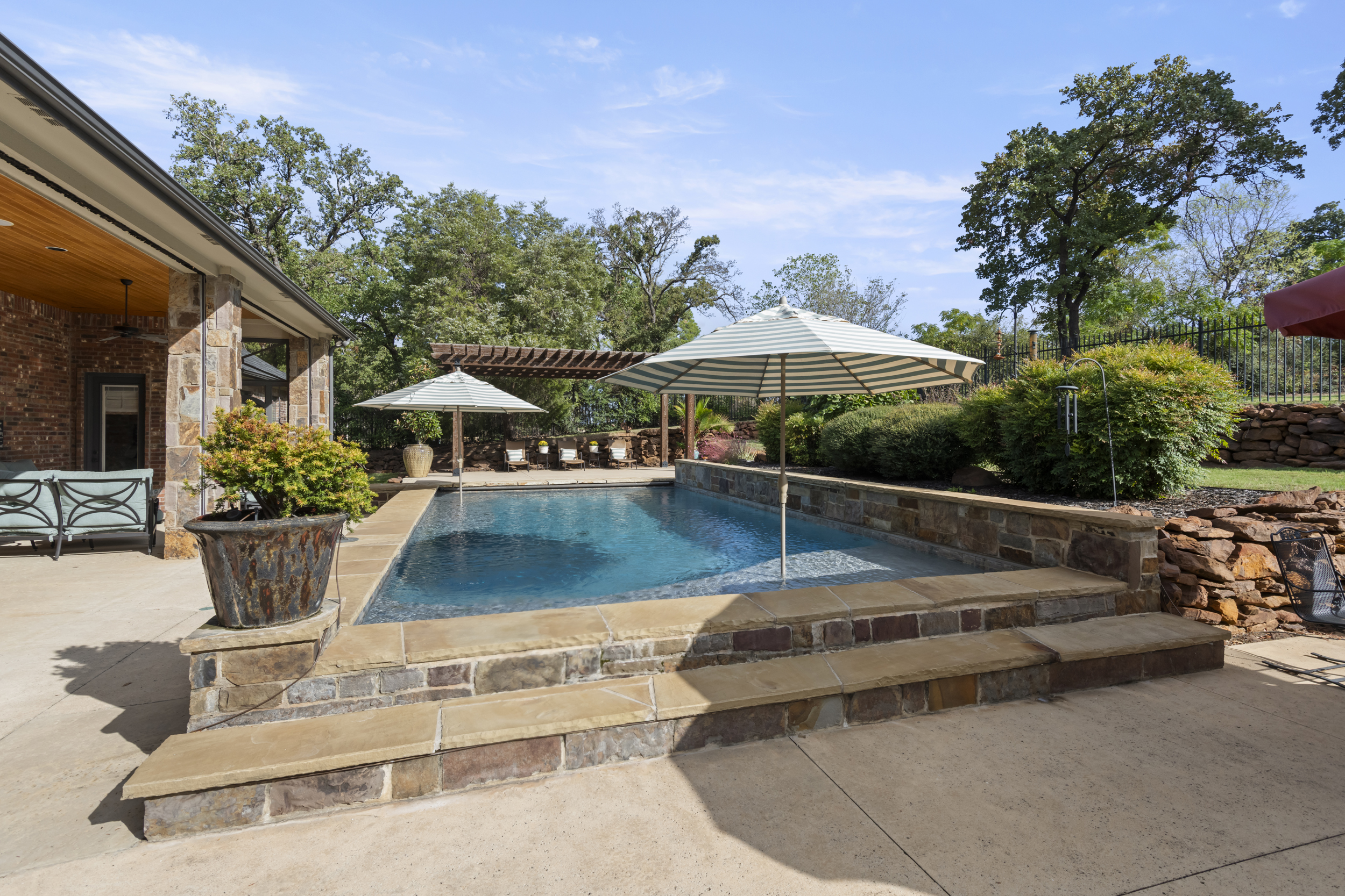  200 Regency Court, Denton, TX, 76210 - 物件實景