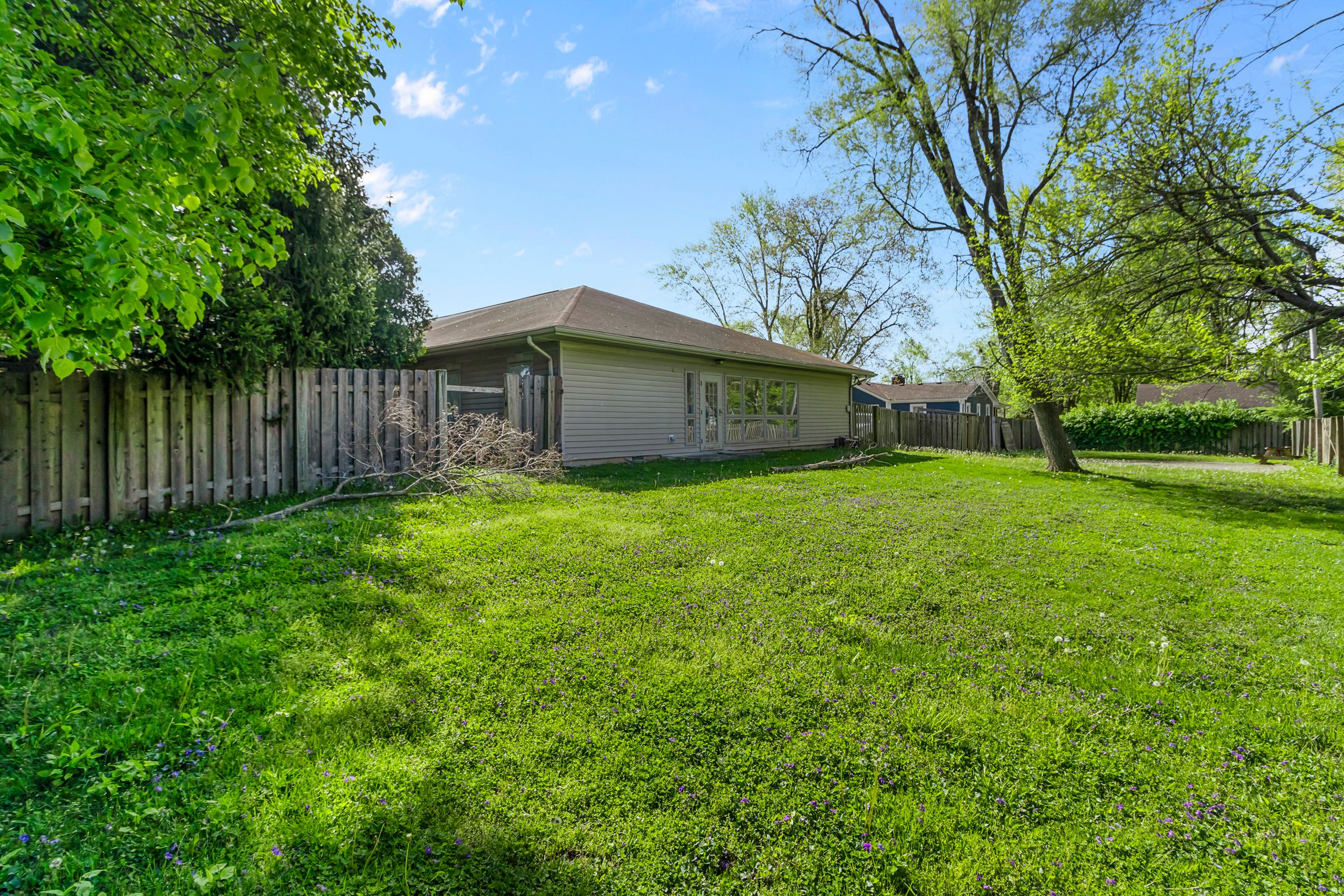 Indianapolis, Indiana, 46240, United States, 14 Bedrooms Bedrooms, ,6 BathroomsBathrooms,Residential,For Sale,1908586