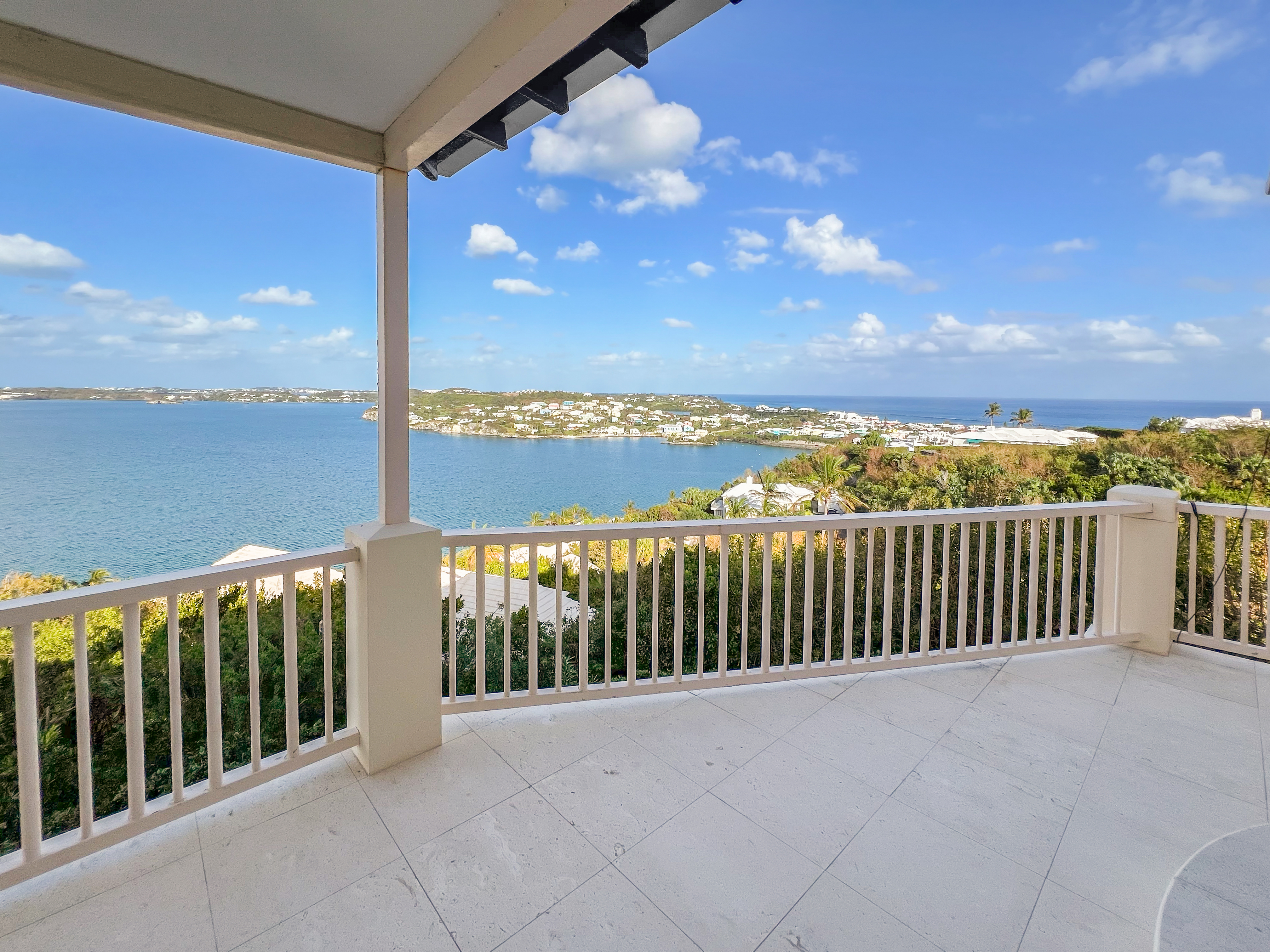 Smith's, BM, 3 Bedrooms Bedrooms, ,4 BathroomsBathrooms,Residential,For Sale,1998432