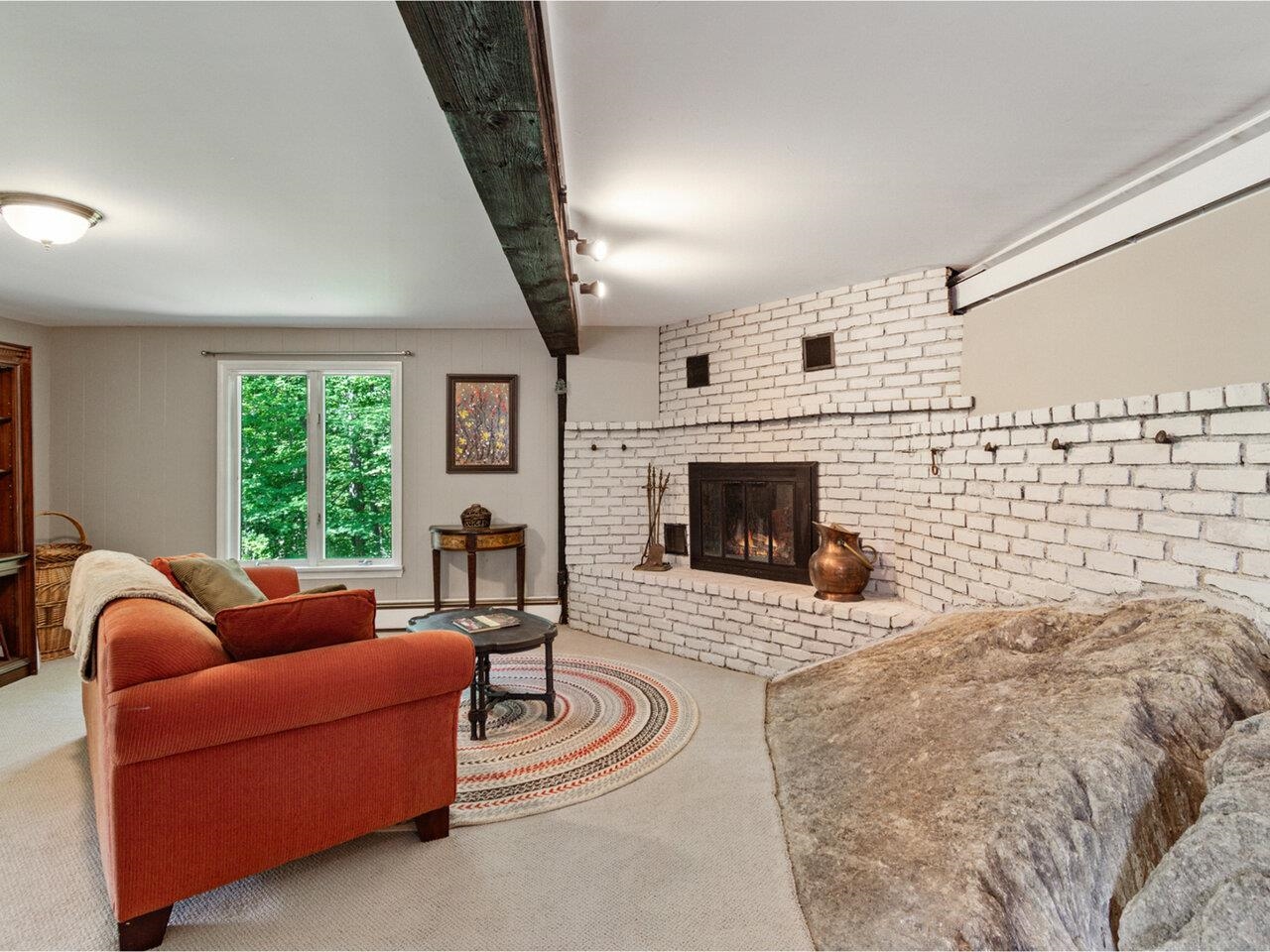 Waterbury, Vermont, 05676, United States, 2 Bedrooms Bedrooms, ,2 BathroomsBathrooms,Residential,For Sale,1938953